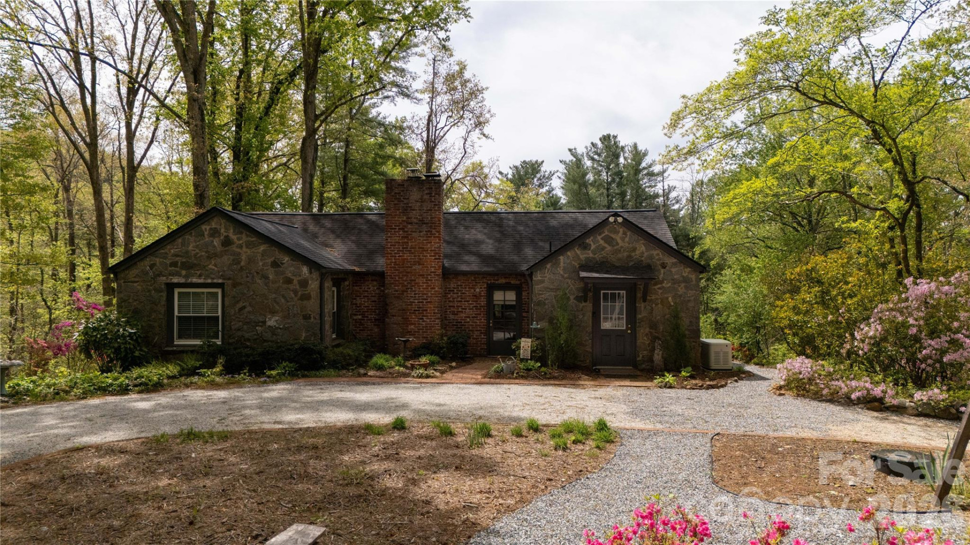 100 Woodmere Drive - Photo 4