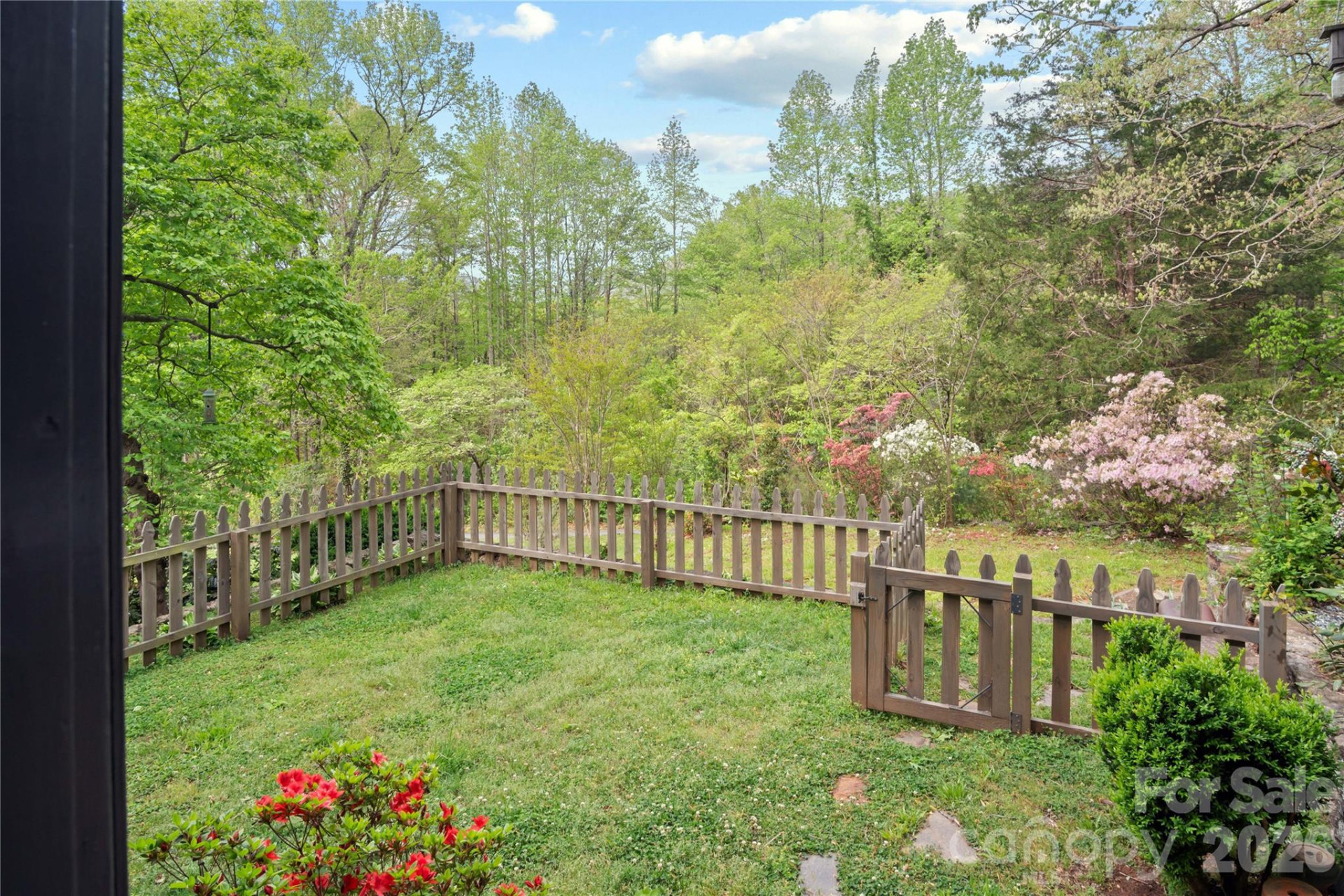 100 Woodmere Drive - Photo 9