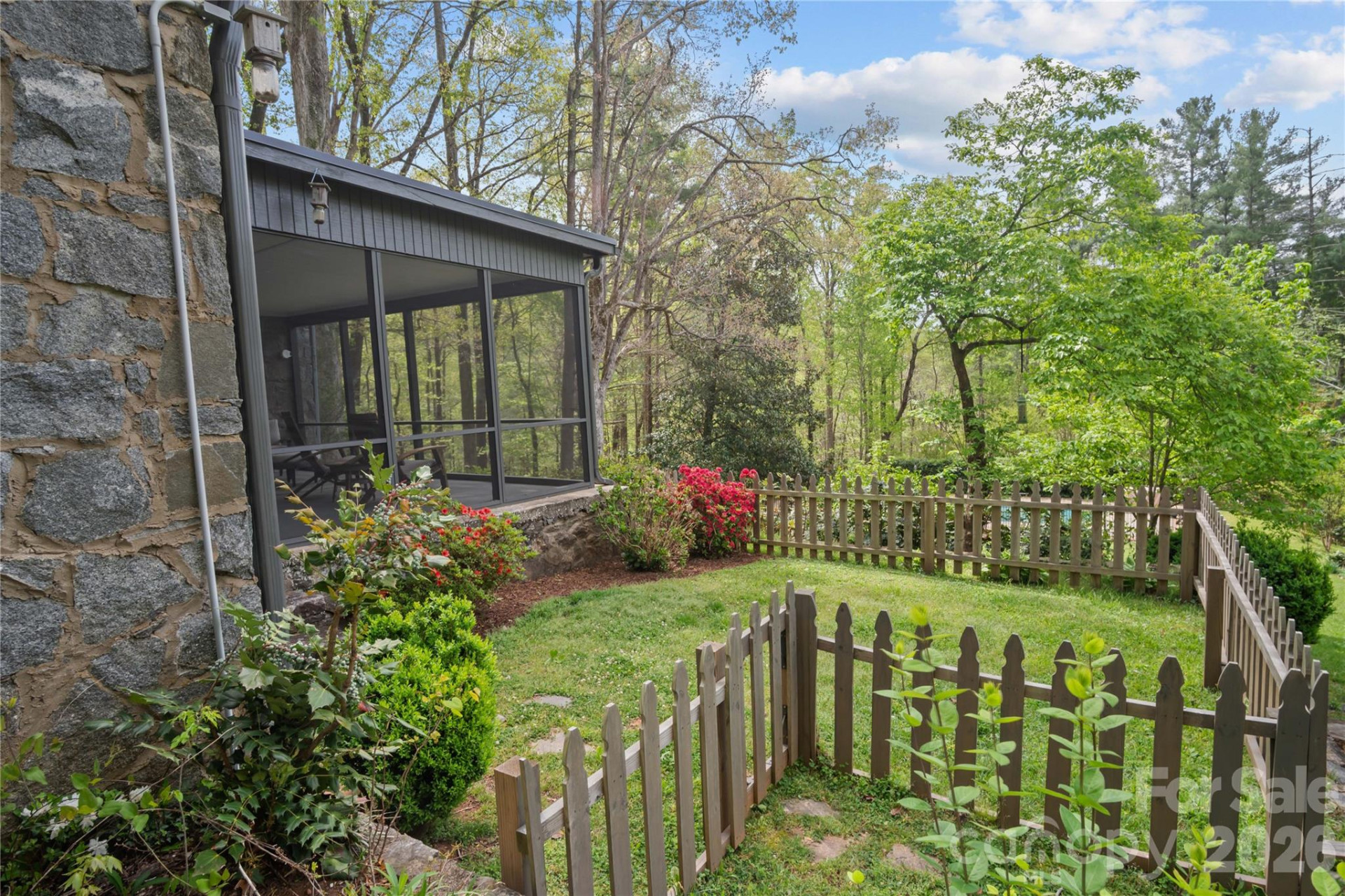 100 Woodmere Drive - Photo 10