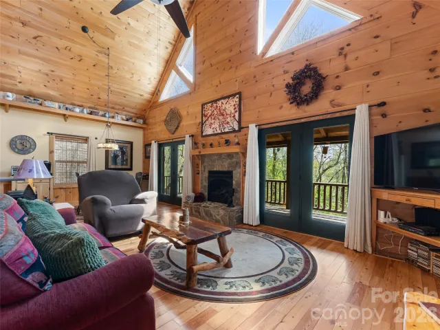 462 Deep Woods Lane, Saluda, NC, 28773