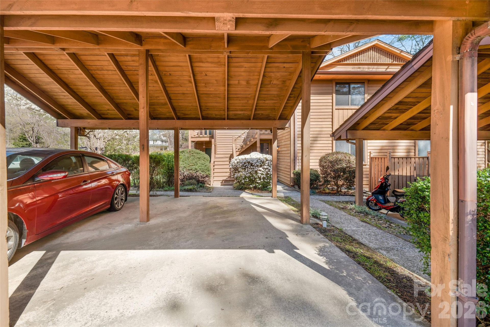 521 Courtwood Lane #8 - Photo 22