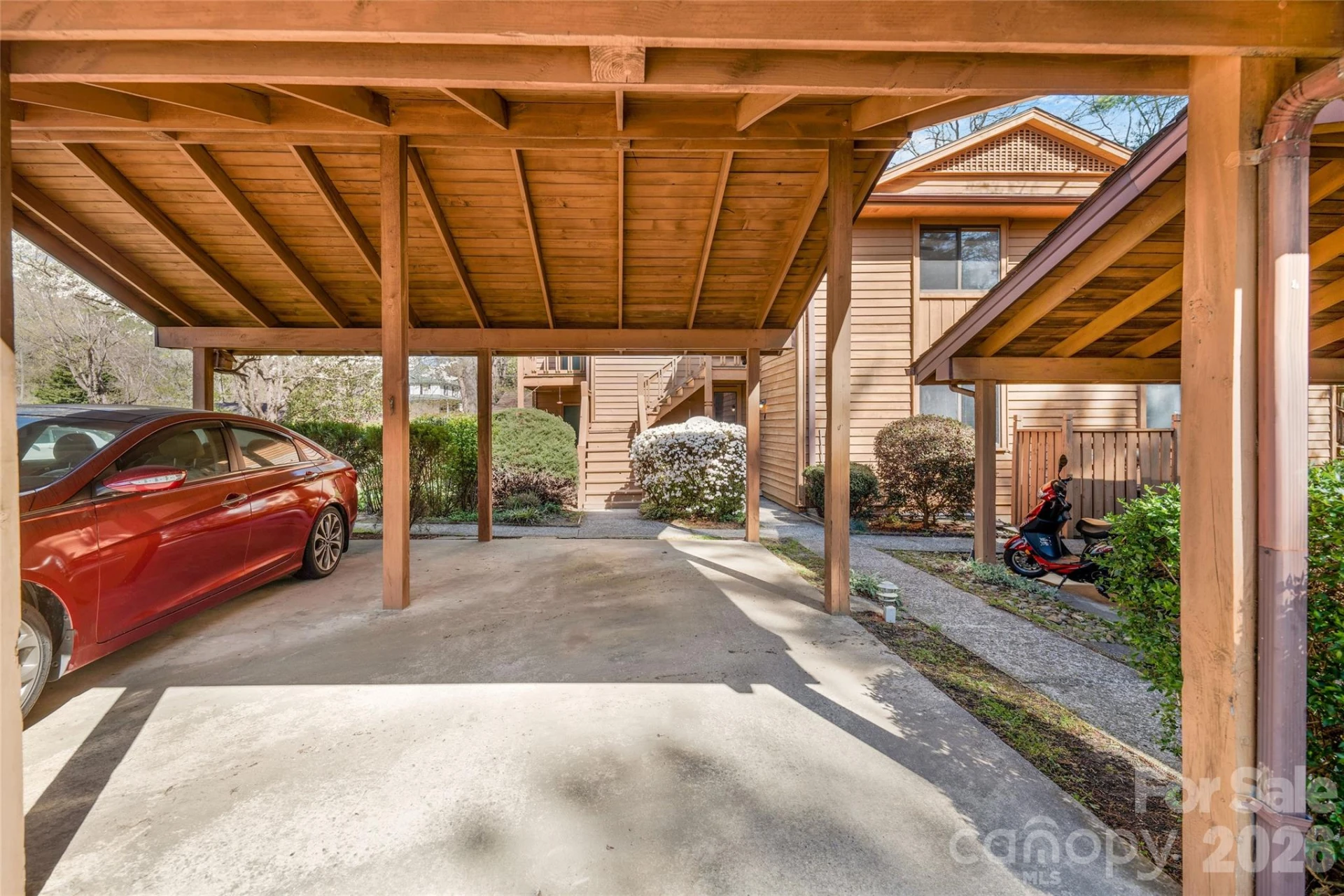 521 Courtwood Lane #8 - Photo 22