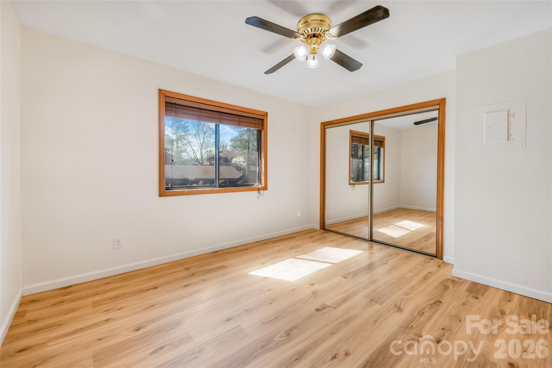 521 Courtwood Lane #8 - Photo 7