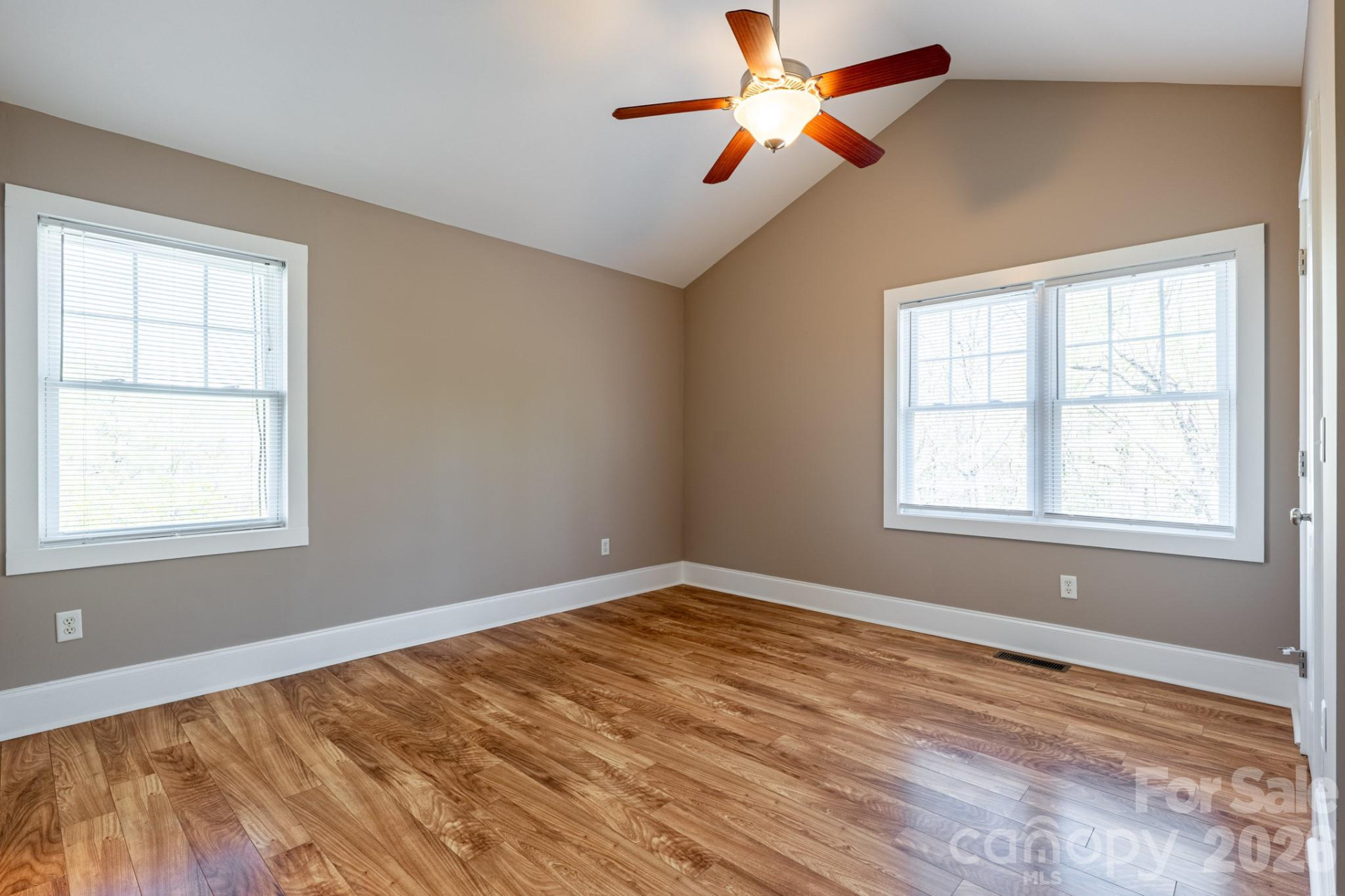 4 Cottage Court - Photo 26