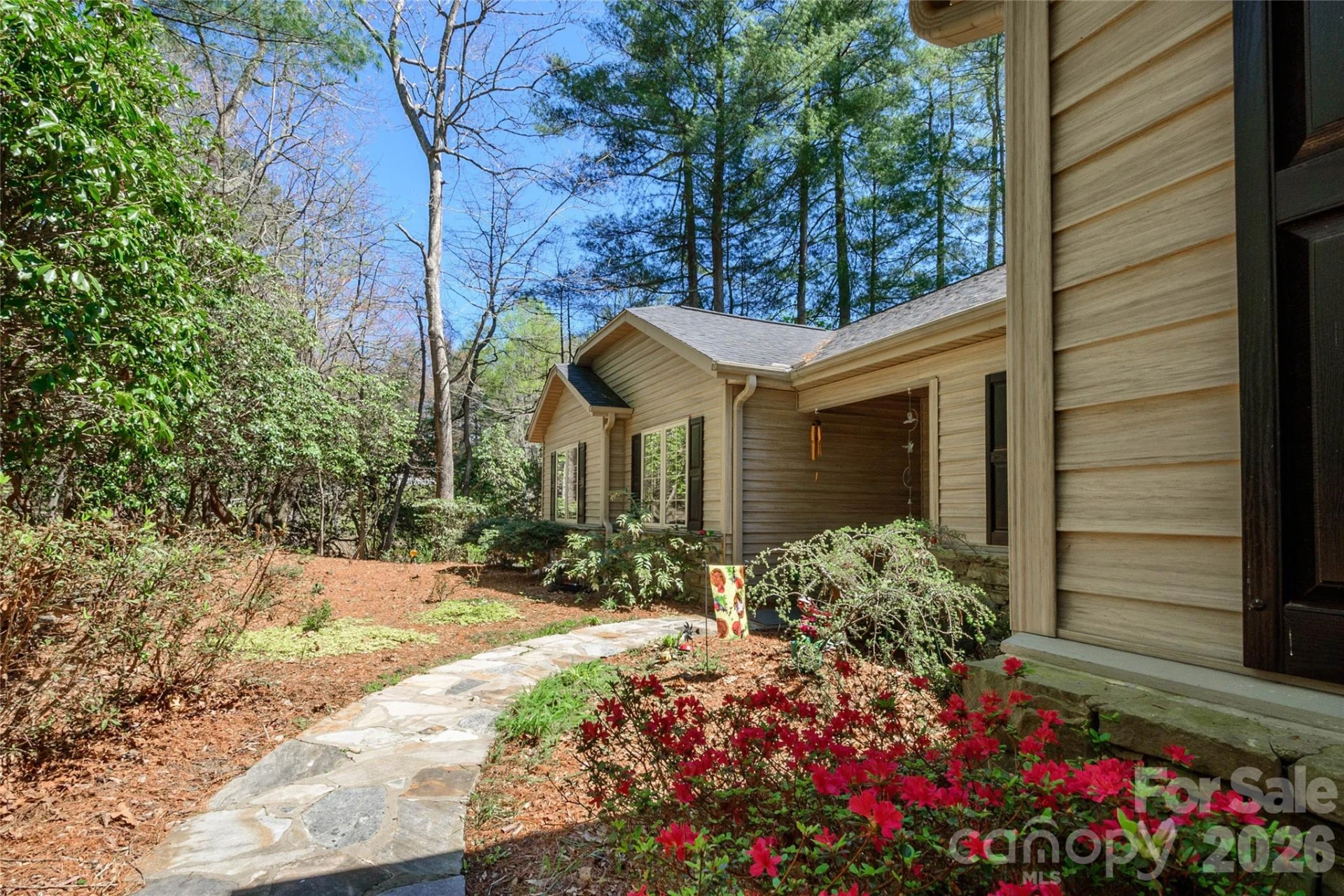 35 Tall Pines Road - Photo 3