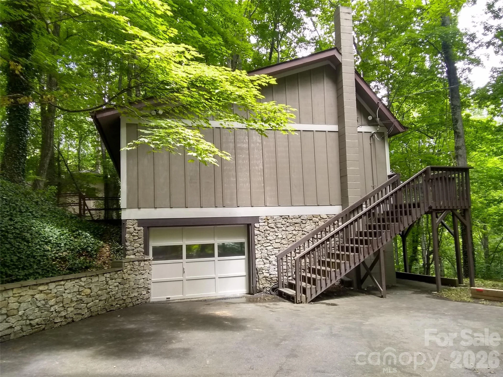 662 Locust Drive - Photo 32