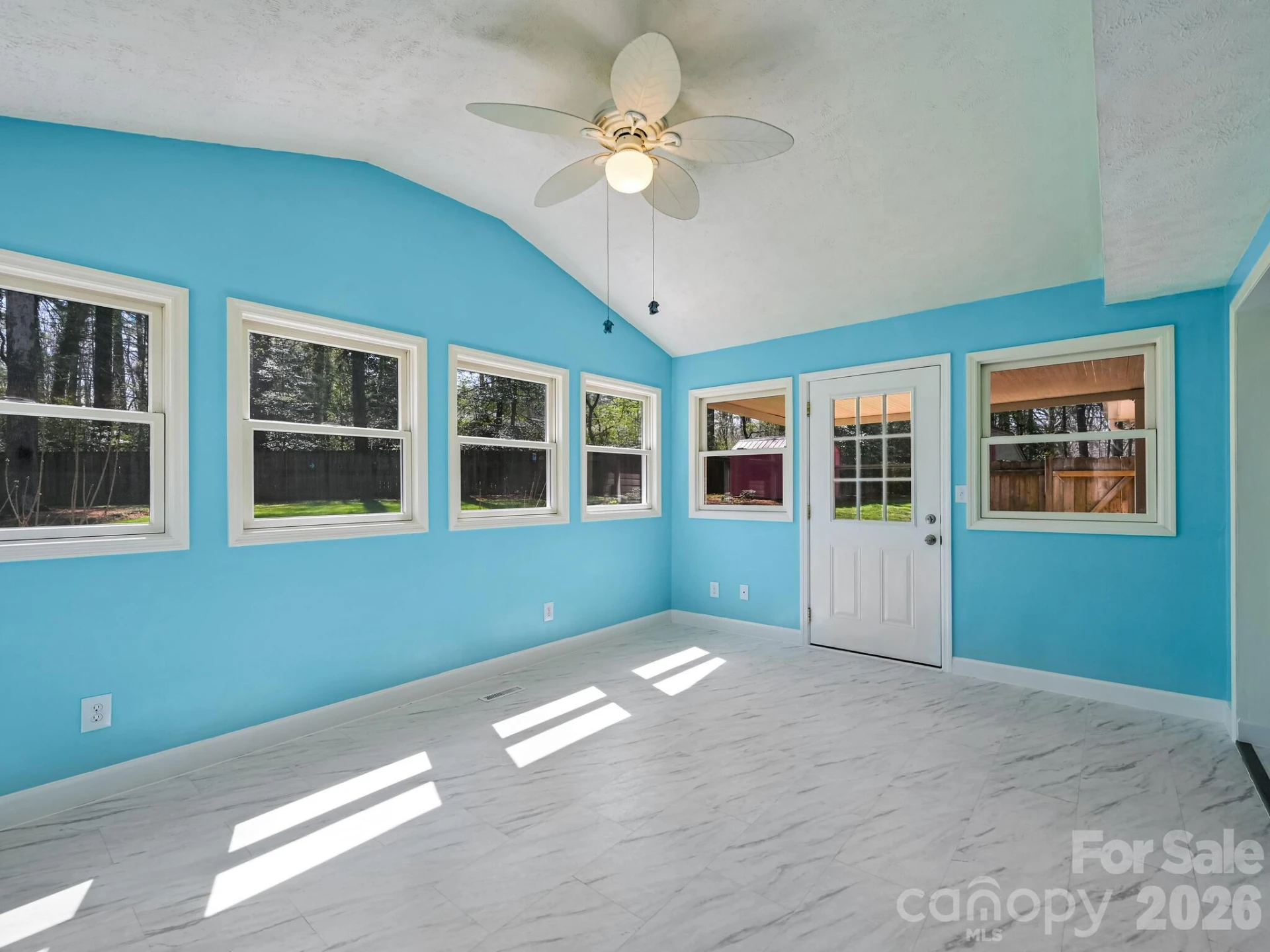 150 Westview Drive - Photo 11