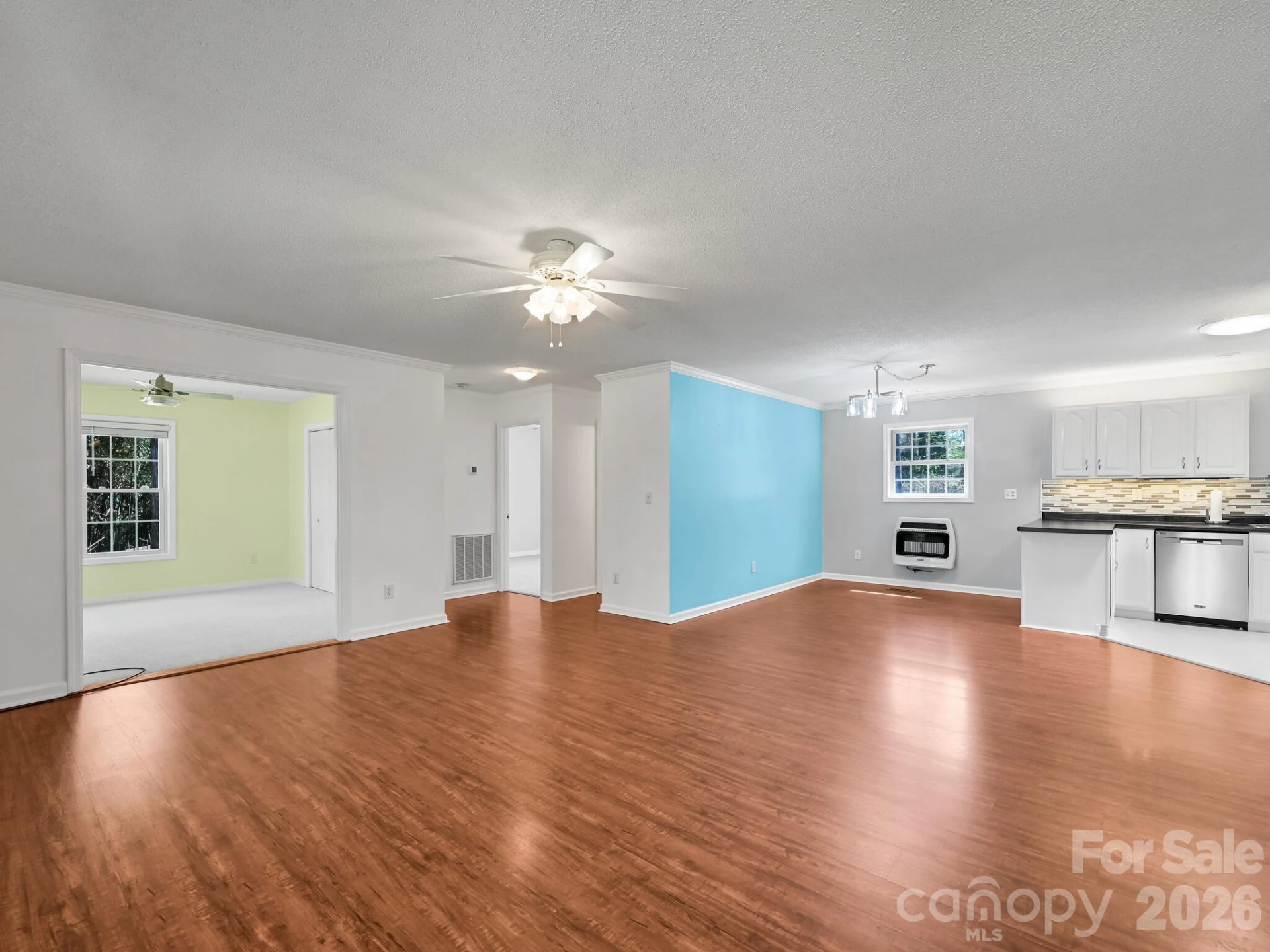150 Westview Drive - Photo 5