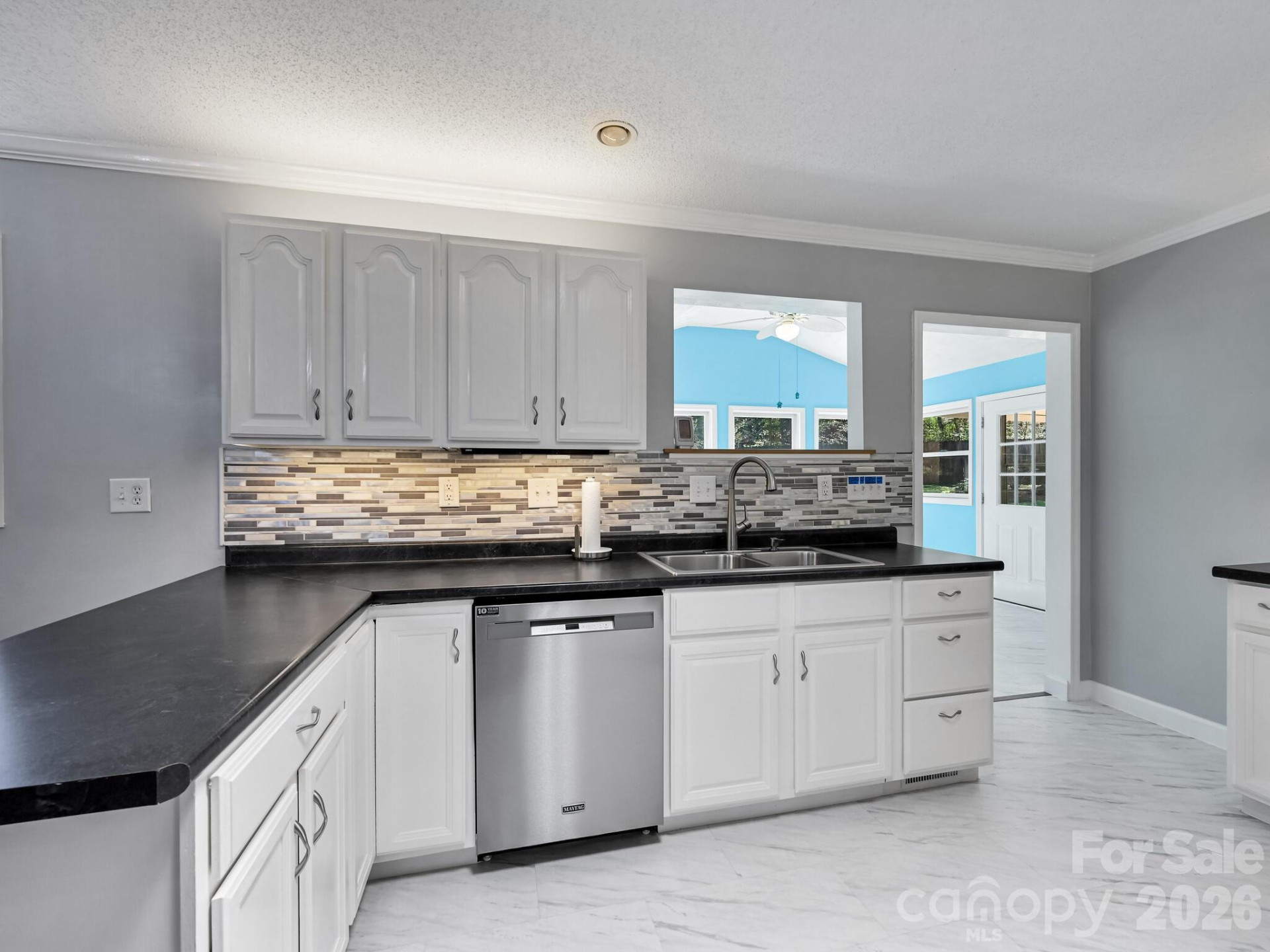 150 Westview Drive - Photo 6