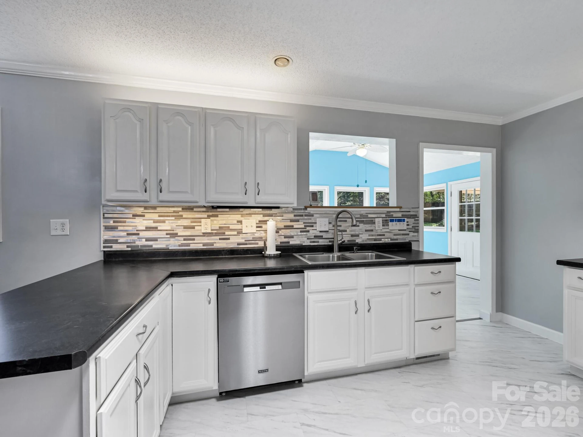 150 Westview Drive - Photo 6