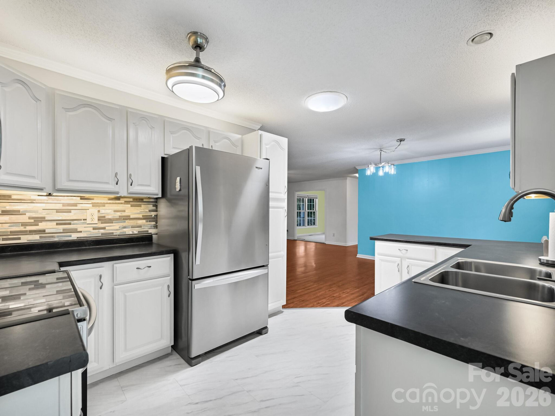 150 Westview Drive - Photo 8