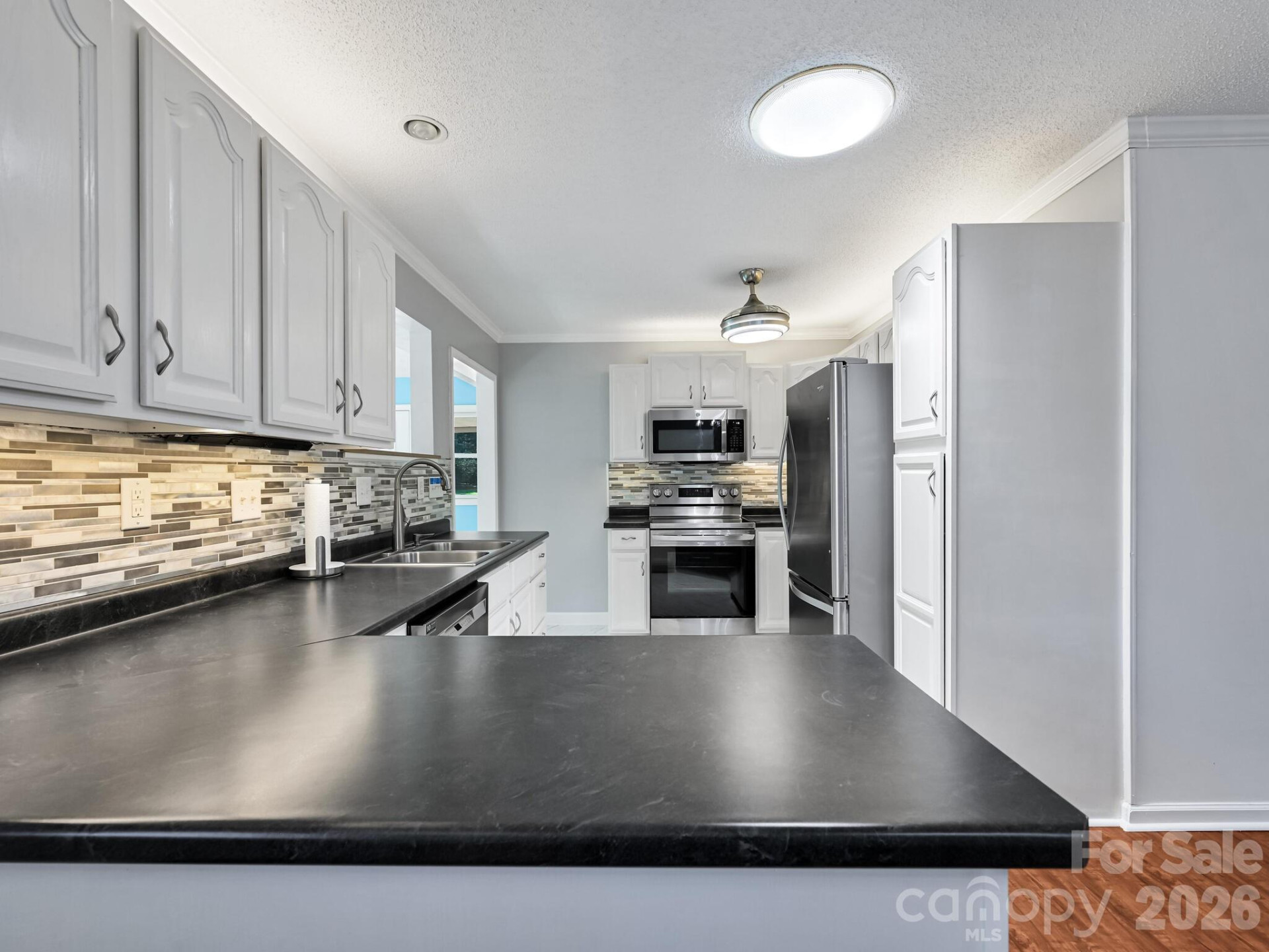 150 Westview Drive - Photo 9