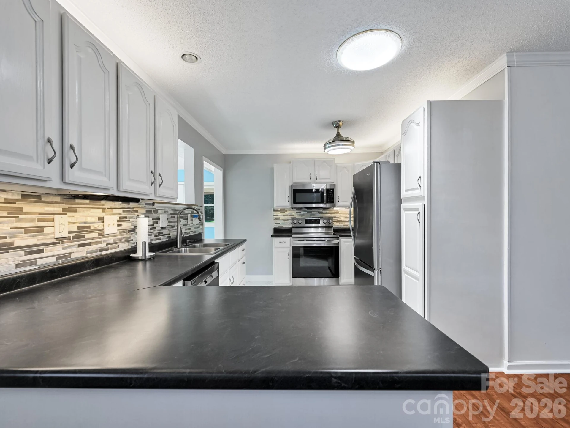 150 Westview Drive - Photo 9