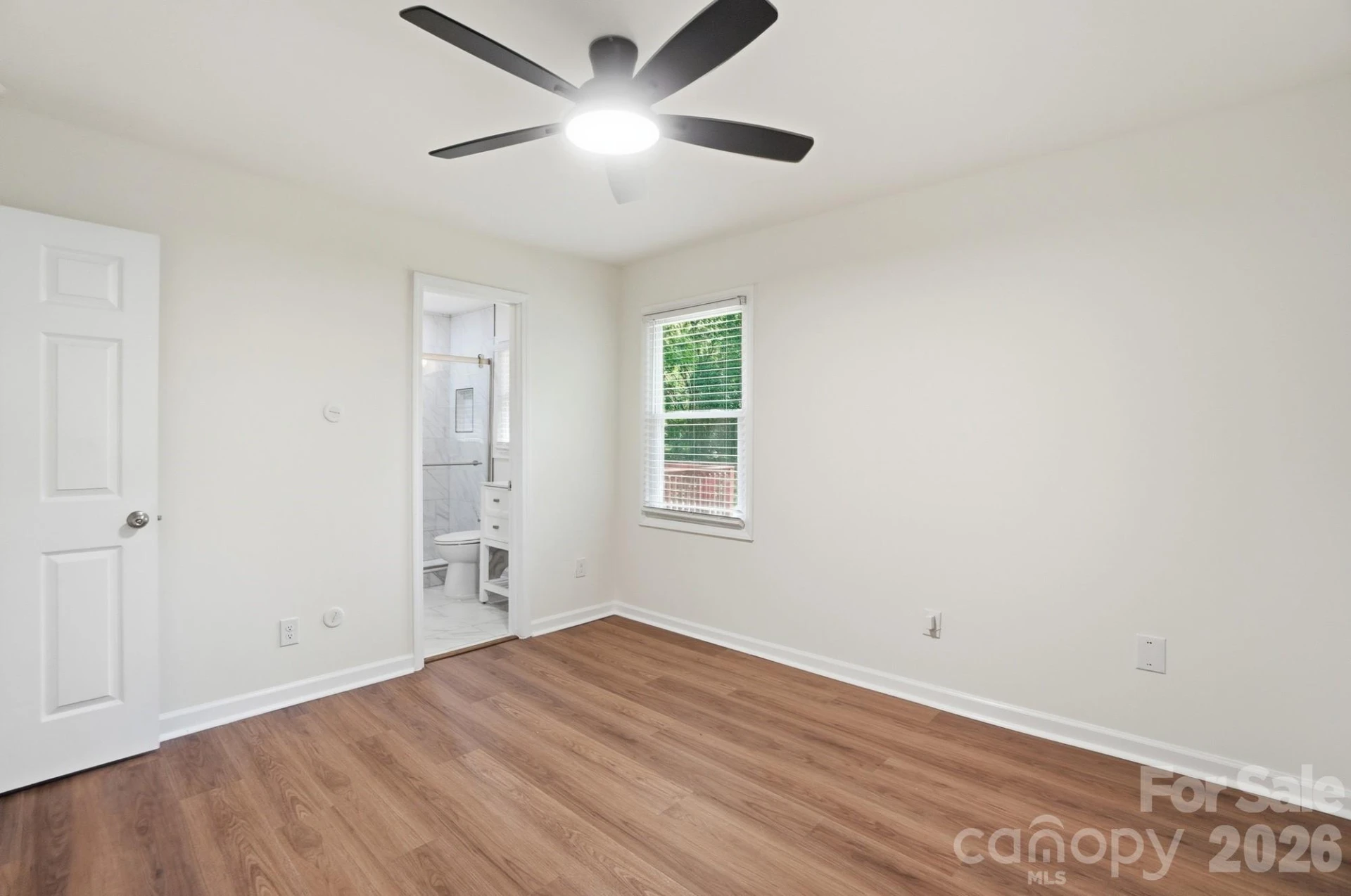 6608 Rosecran Drive - Photo 16