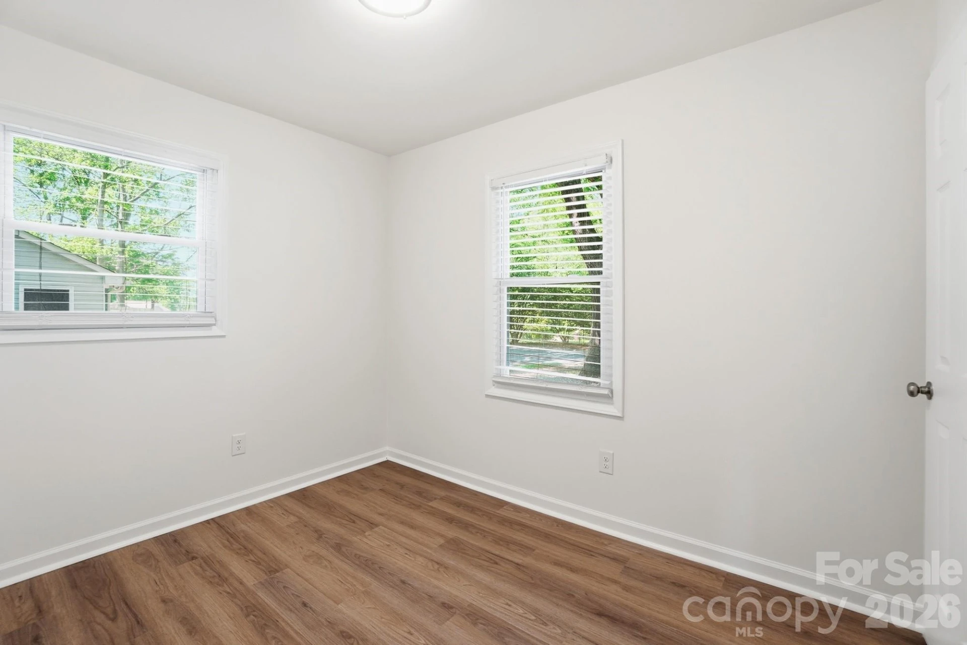 6608 Rosecran Drive - Photo 22