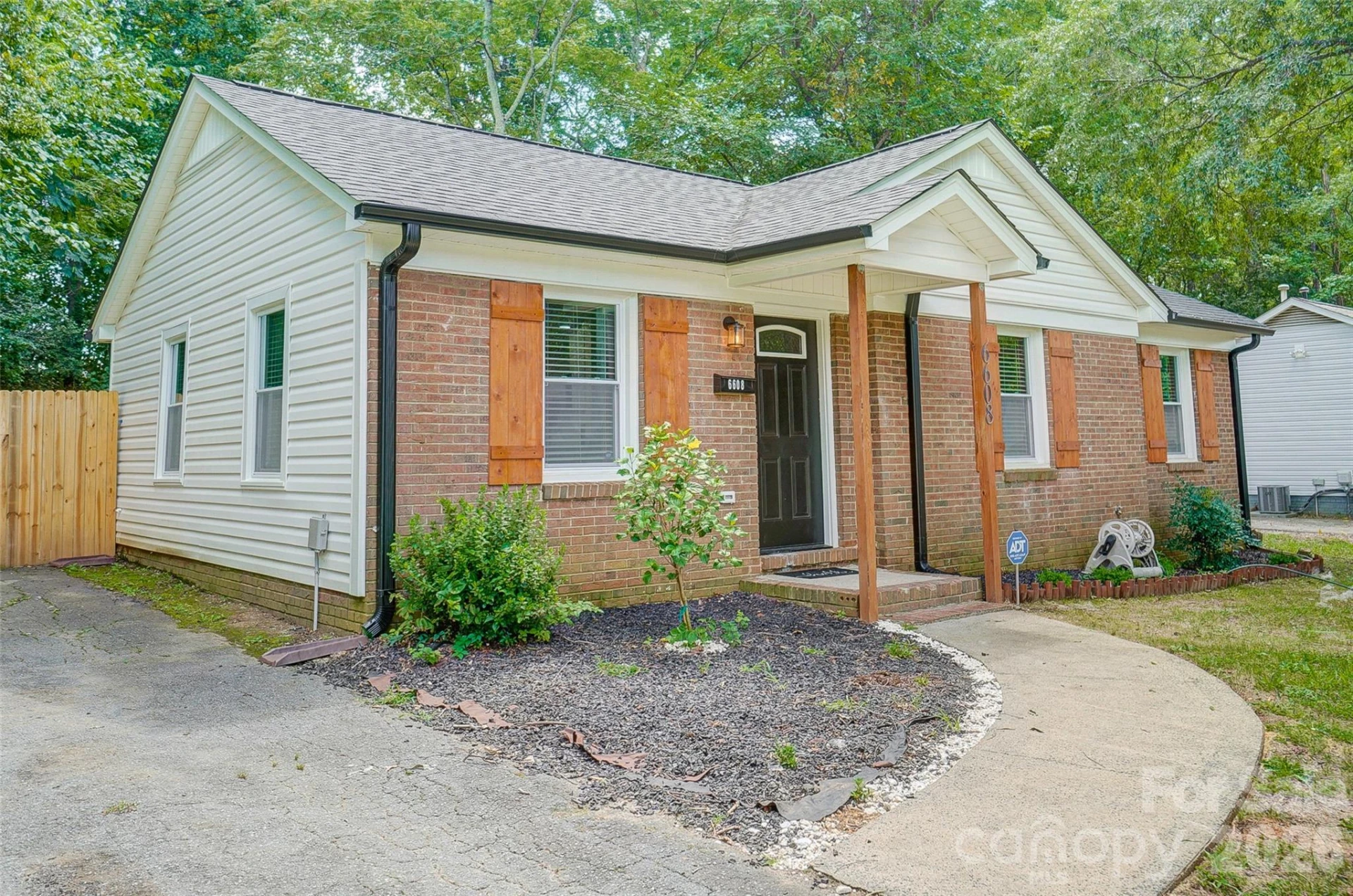 6608 Rosecran Drive - Photo 47