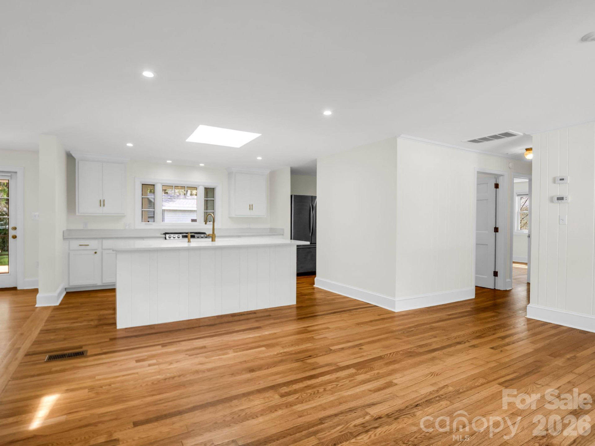 212 Vance Avenue - Photo 8