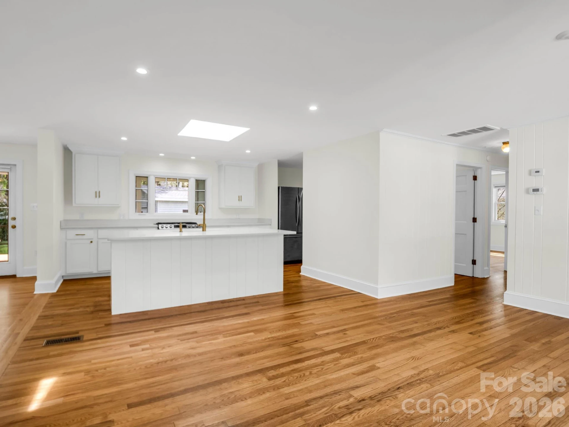 212 Vance Avenue - Photo 8