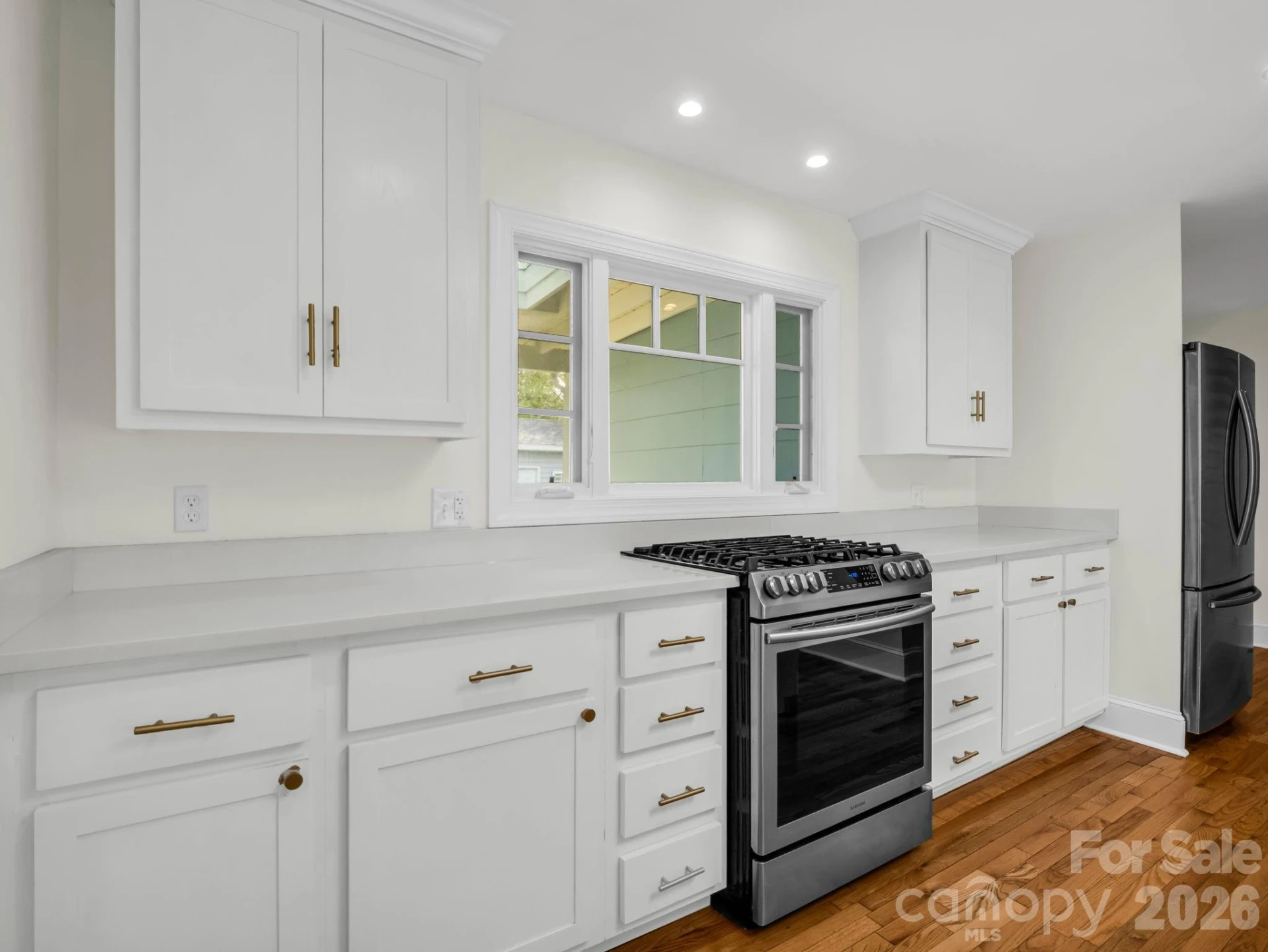 212 Vance Avenue - Photo 10