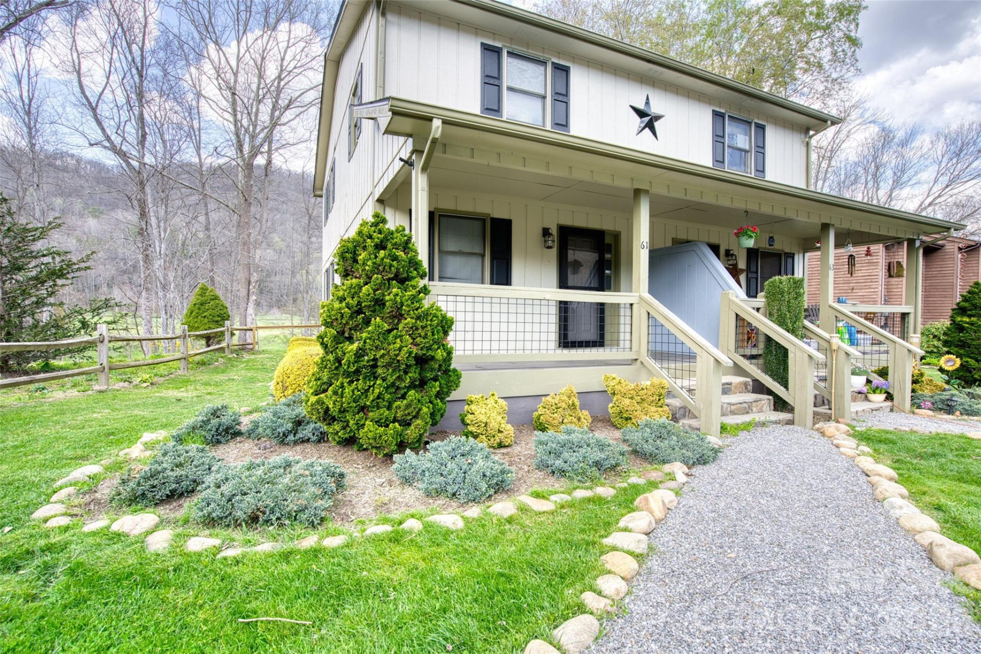 61 Riverside Villa Drive - Photo 2