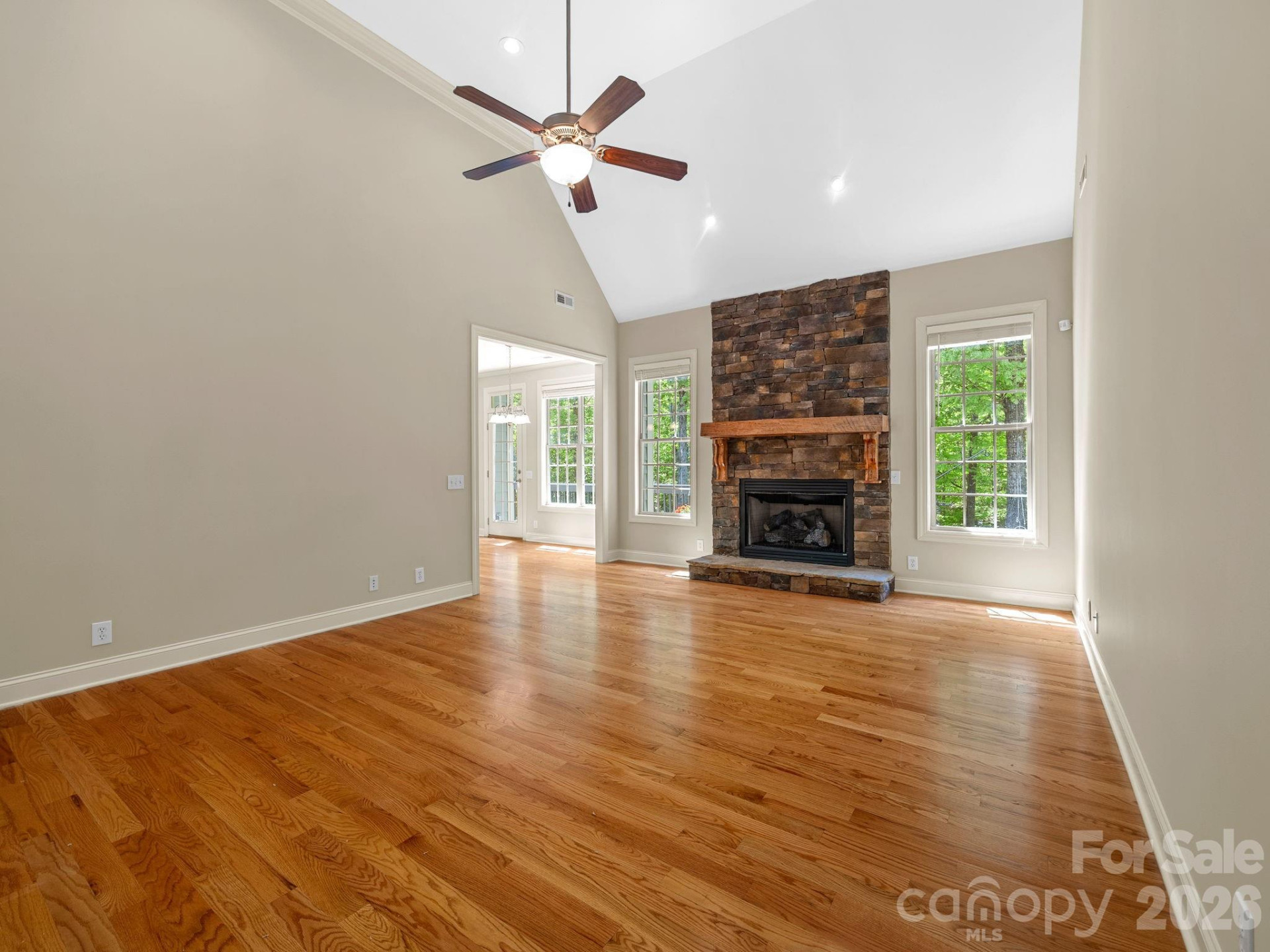 42 Woodridge Court #21-22 - Photo 4