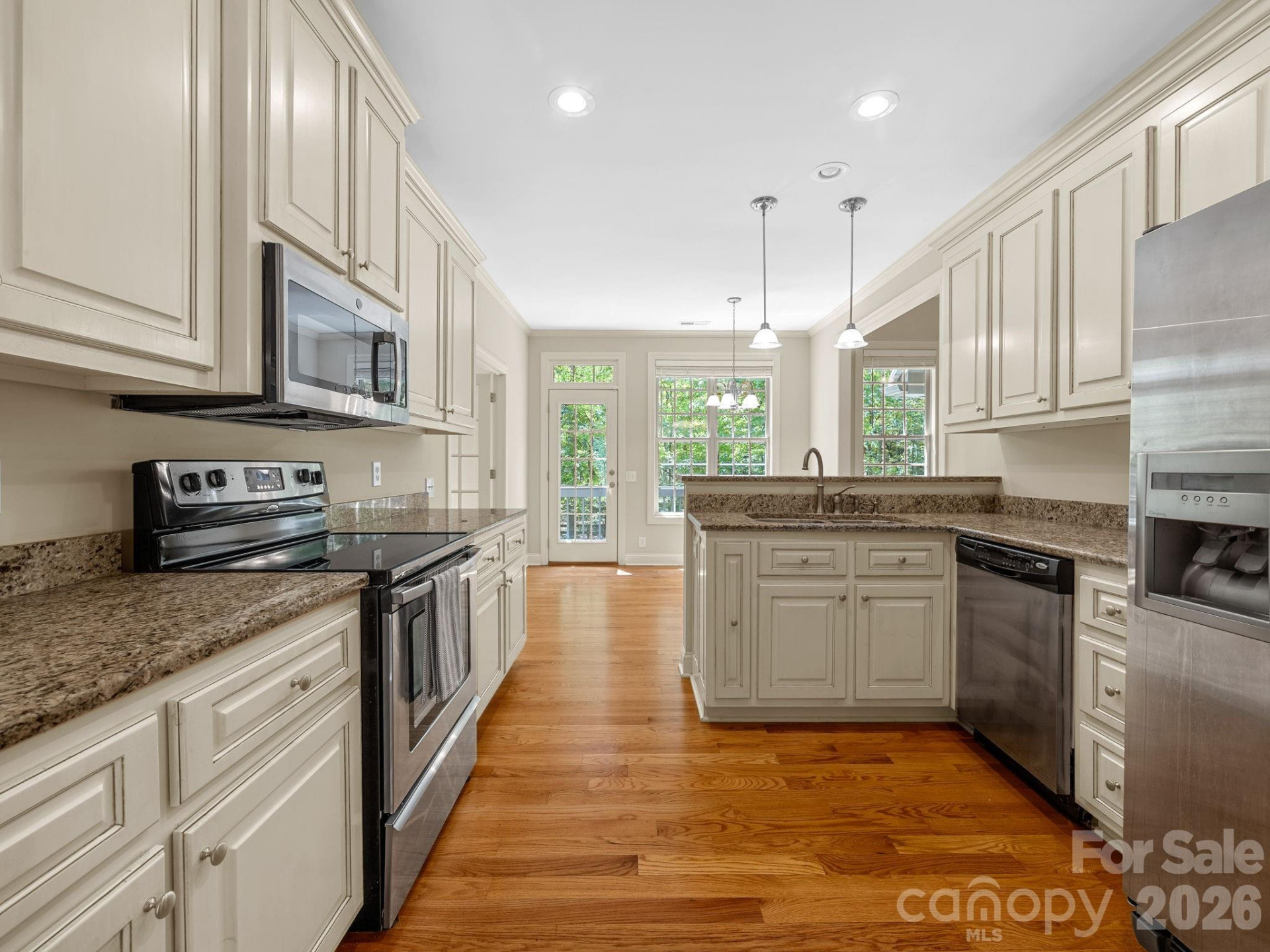 42 Woodridge Court #21-22 - Photo 5