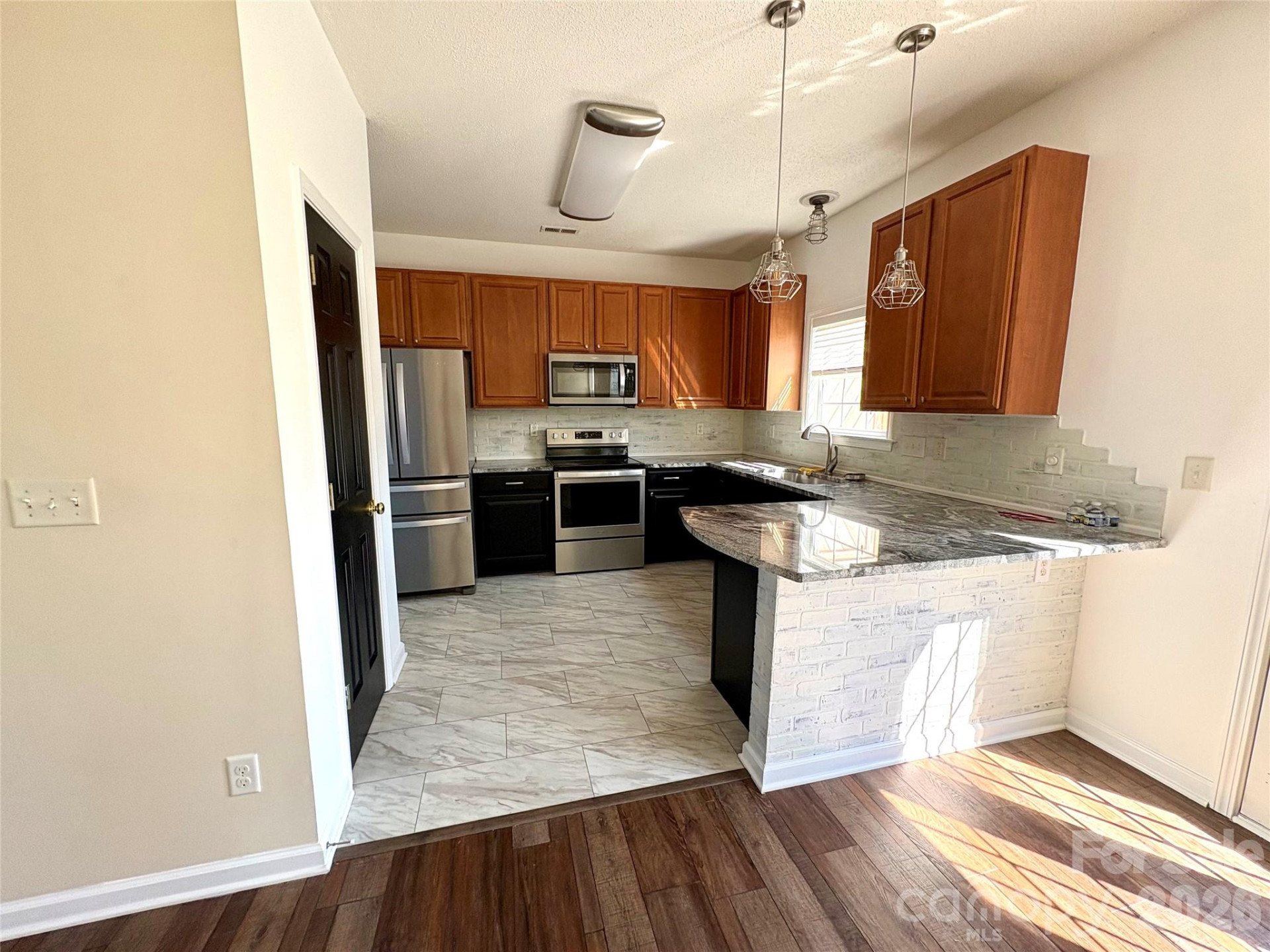 89 Woodfern Road - Photo 2