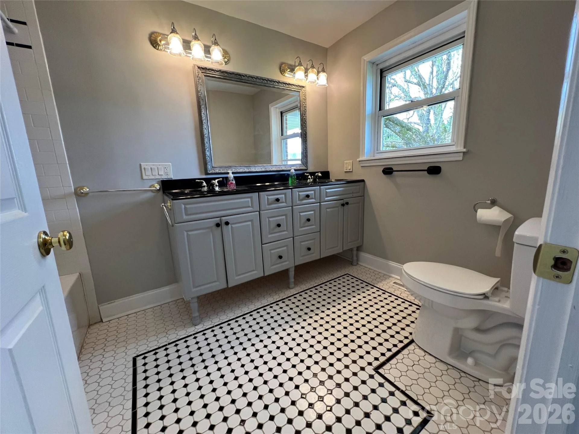93 Laycock Road - Photo 17