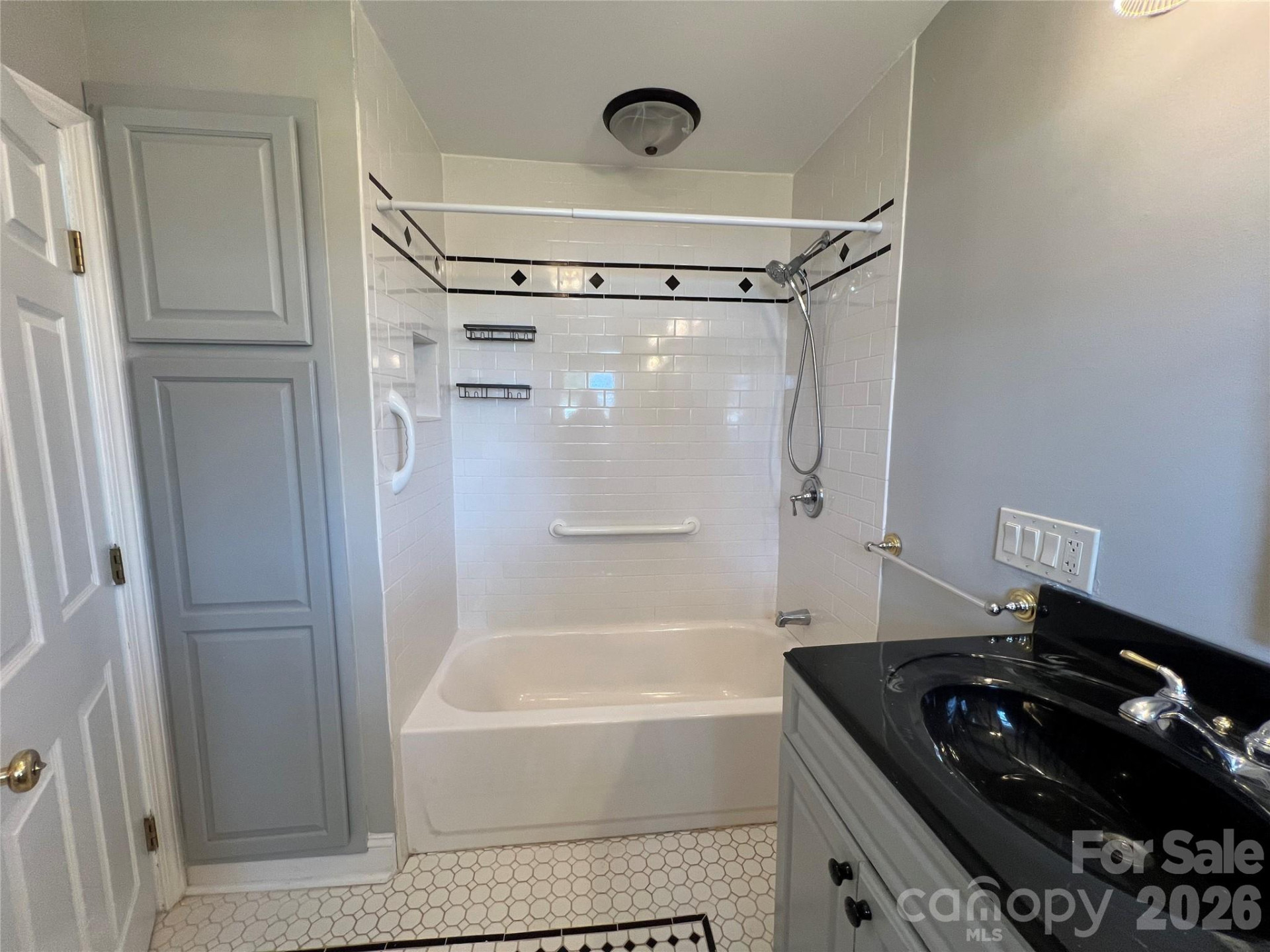 93 Laycock Road - Photo 18