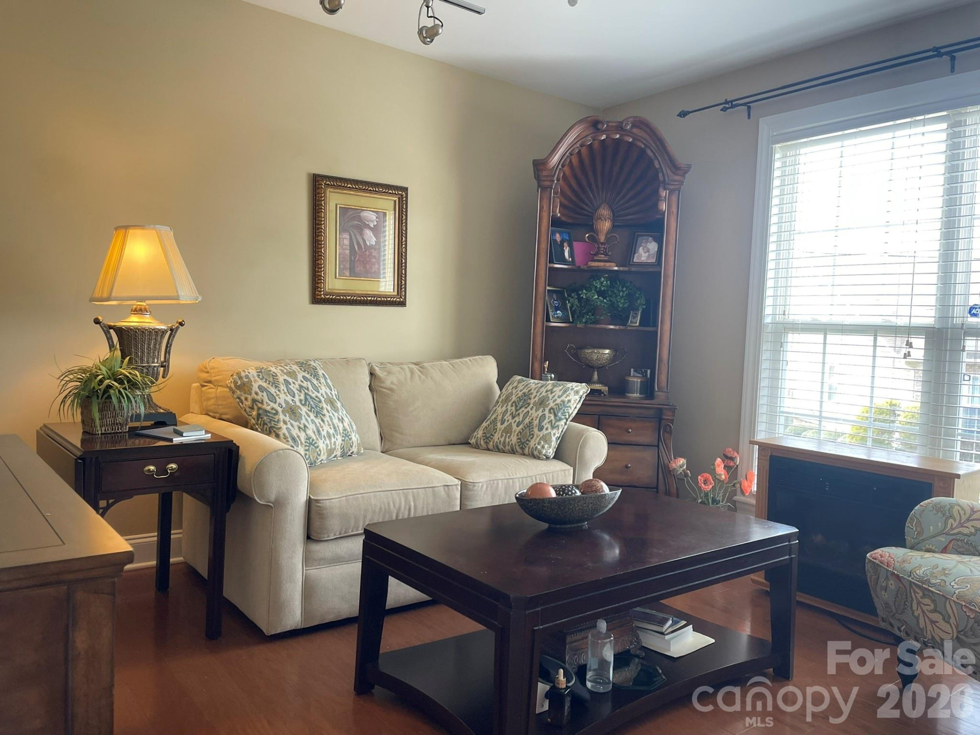 217 Abee Street - Photo 3