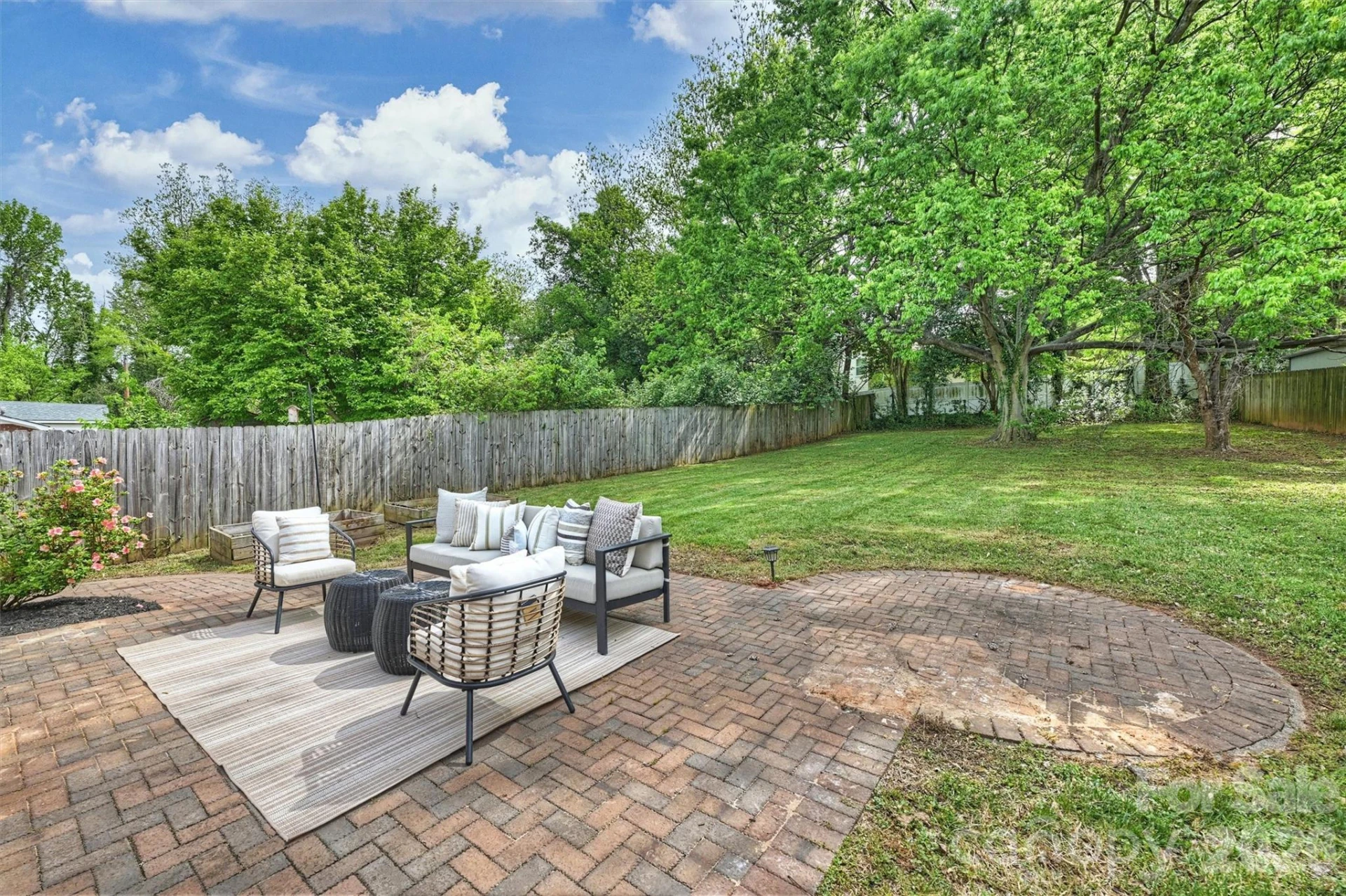 2314 Crestview Drive - Photo 35