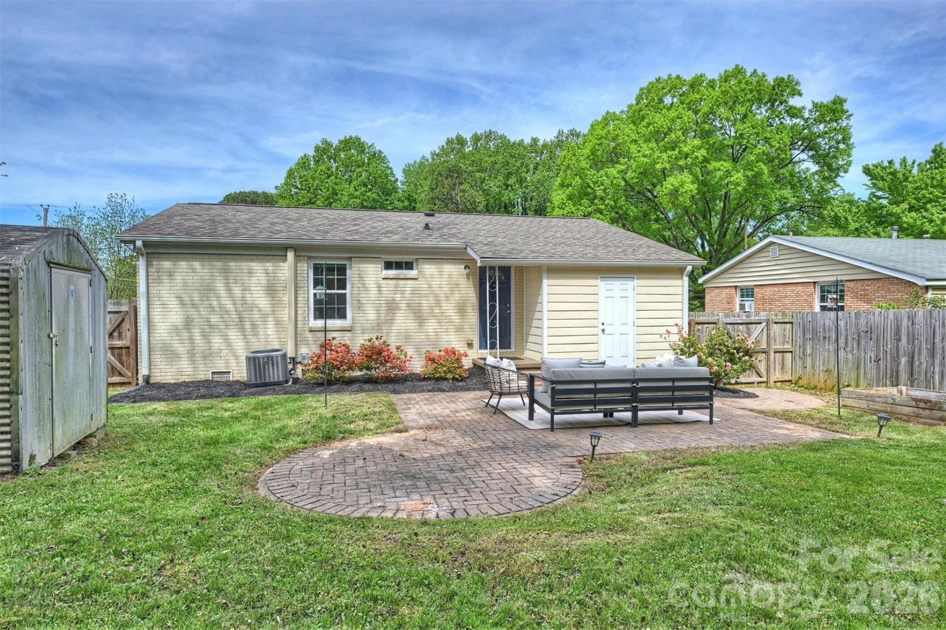 2314 Crestview Drive - Photo 37