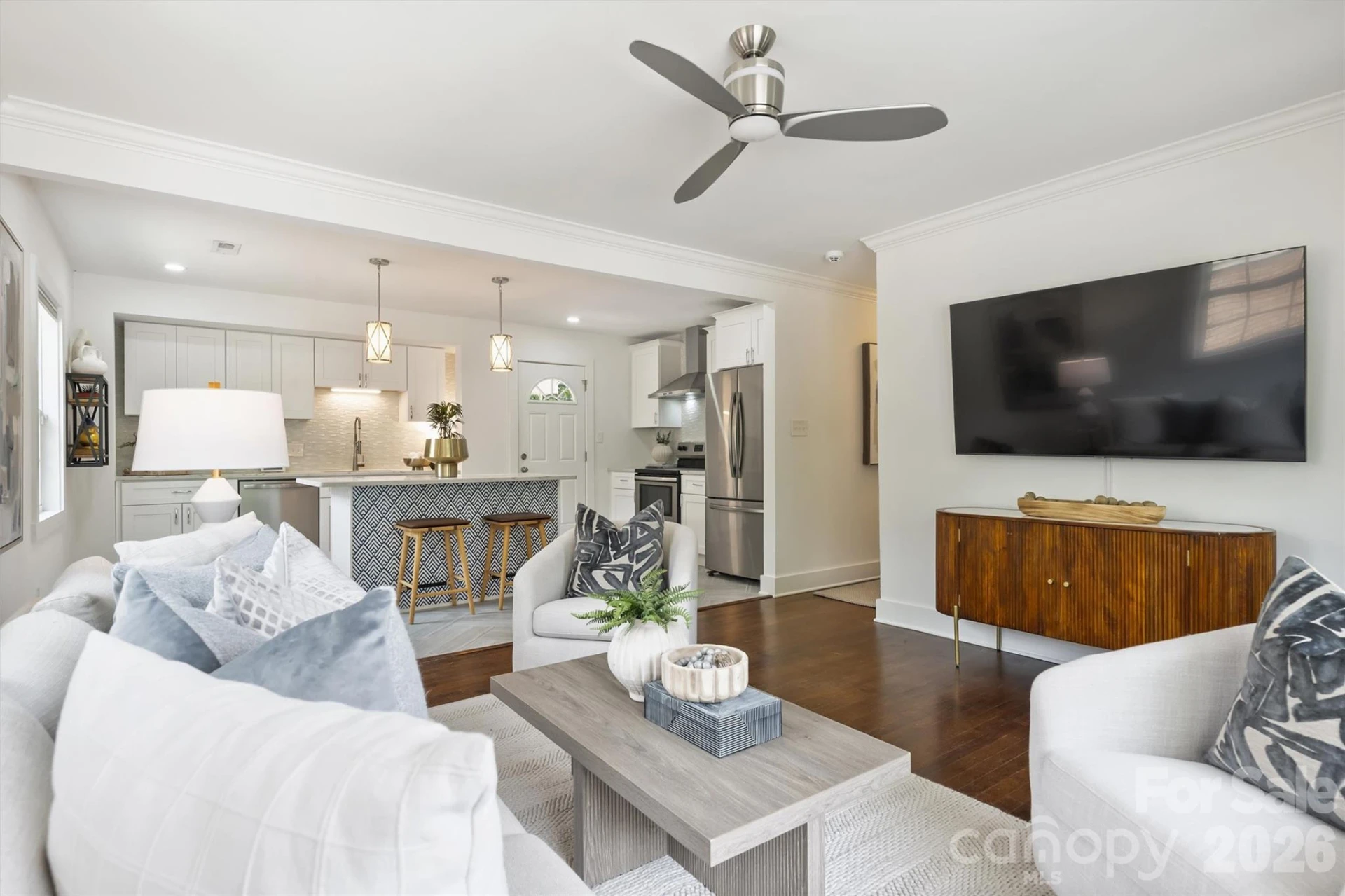 2314 Crestview Drive - Photo 8