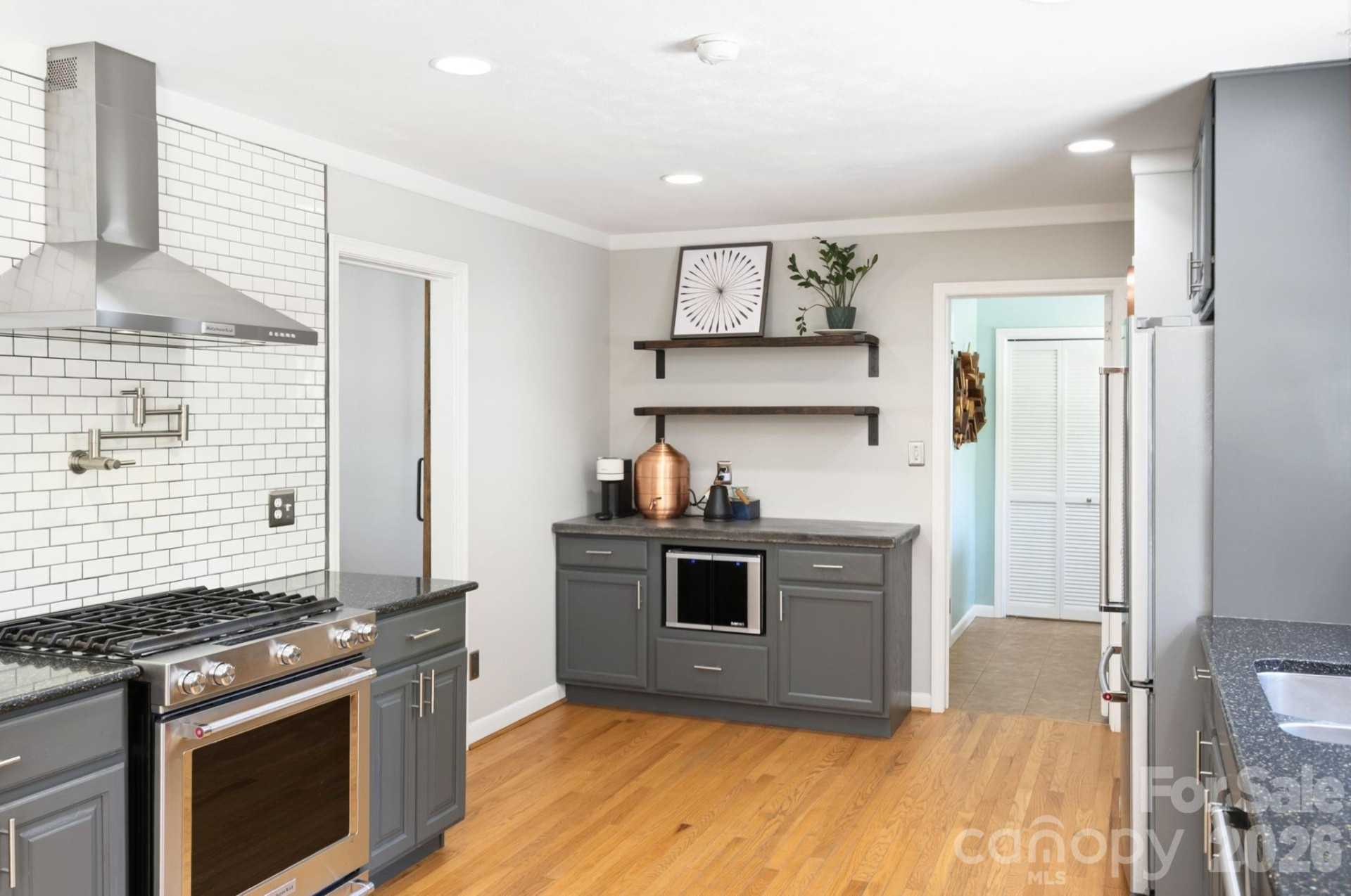 18 Carjen Avenue - Photo 11