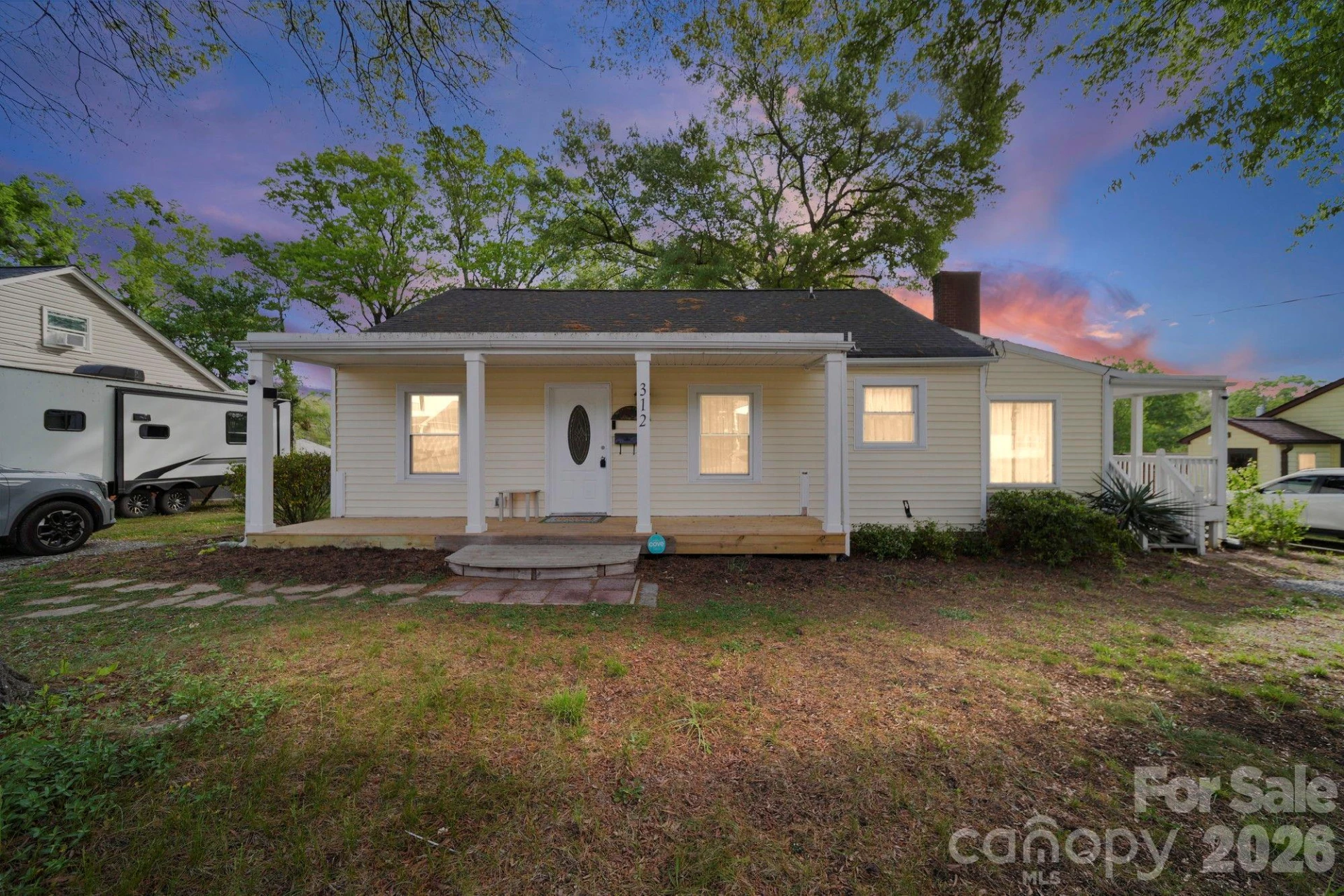 312 Cook Street - Photo 2
