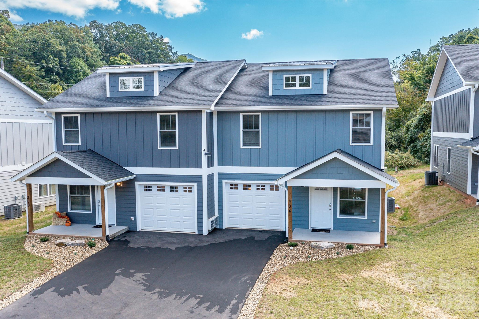 308/312 Jenna Clare Lane