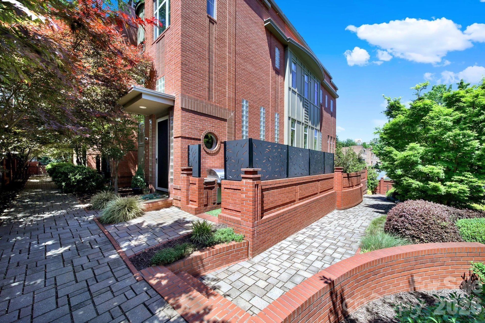 1930 Scott Avenue - Photo 2
