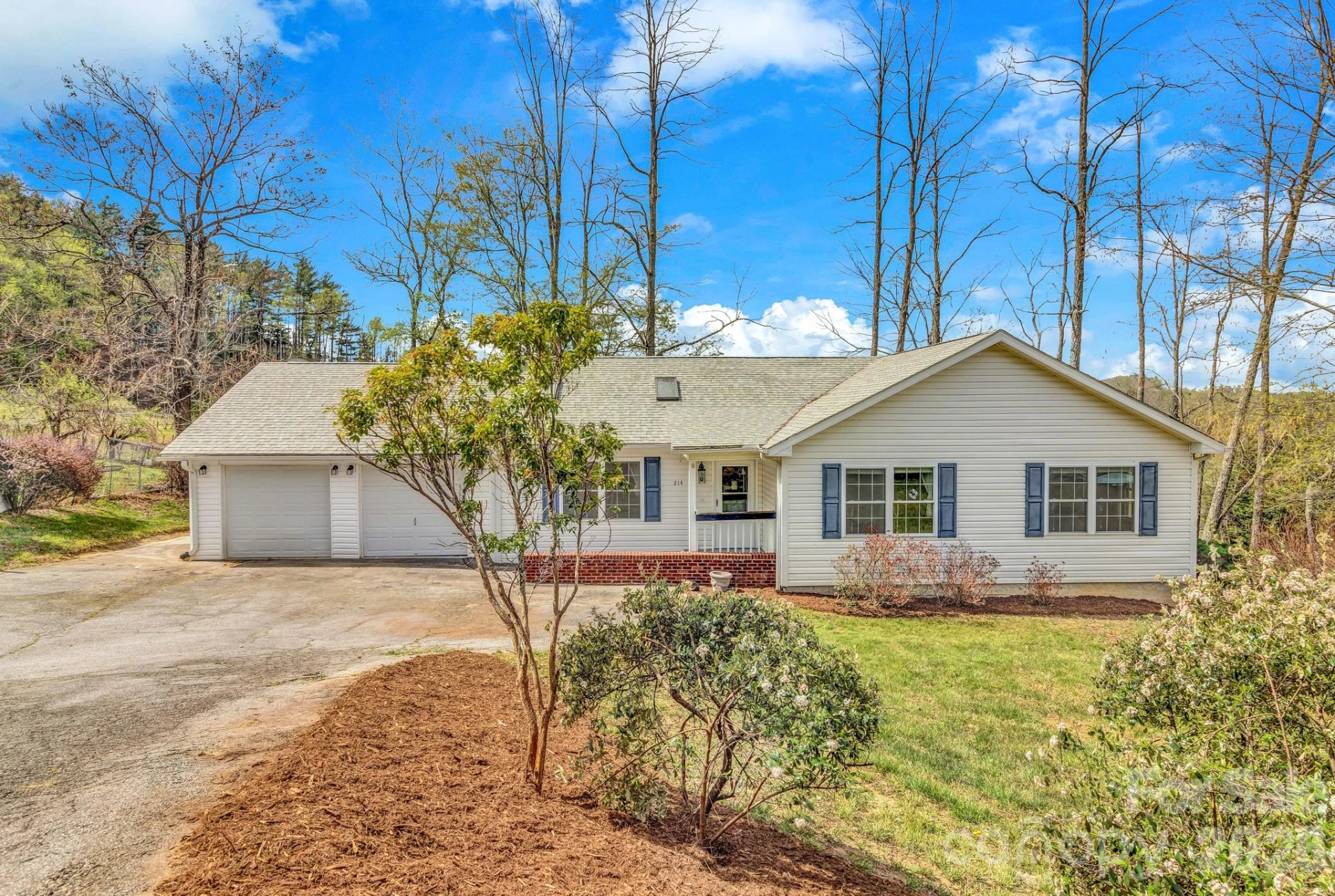 214 Lone Laurel Trail