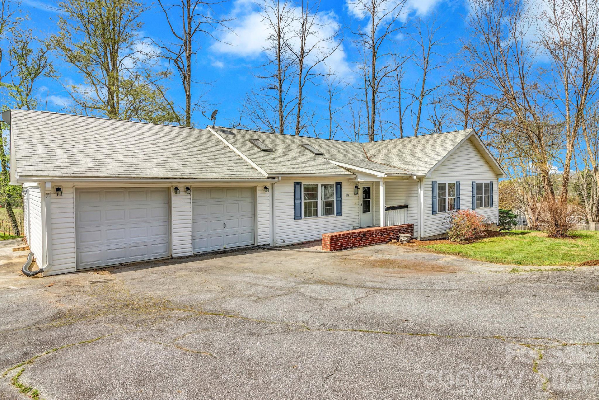 214 Lone Laurel Trail - Photo 2