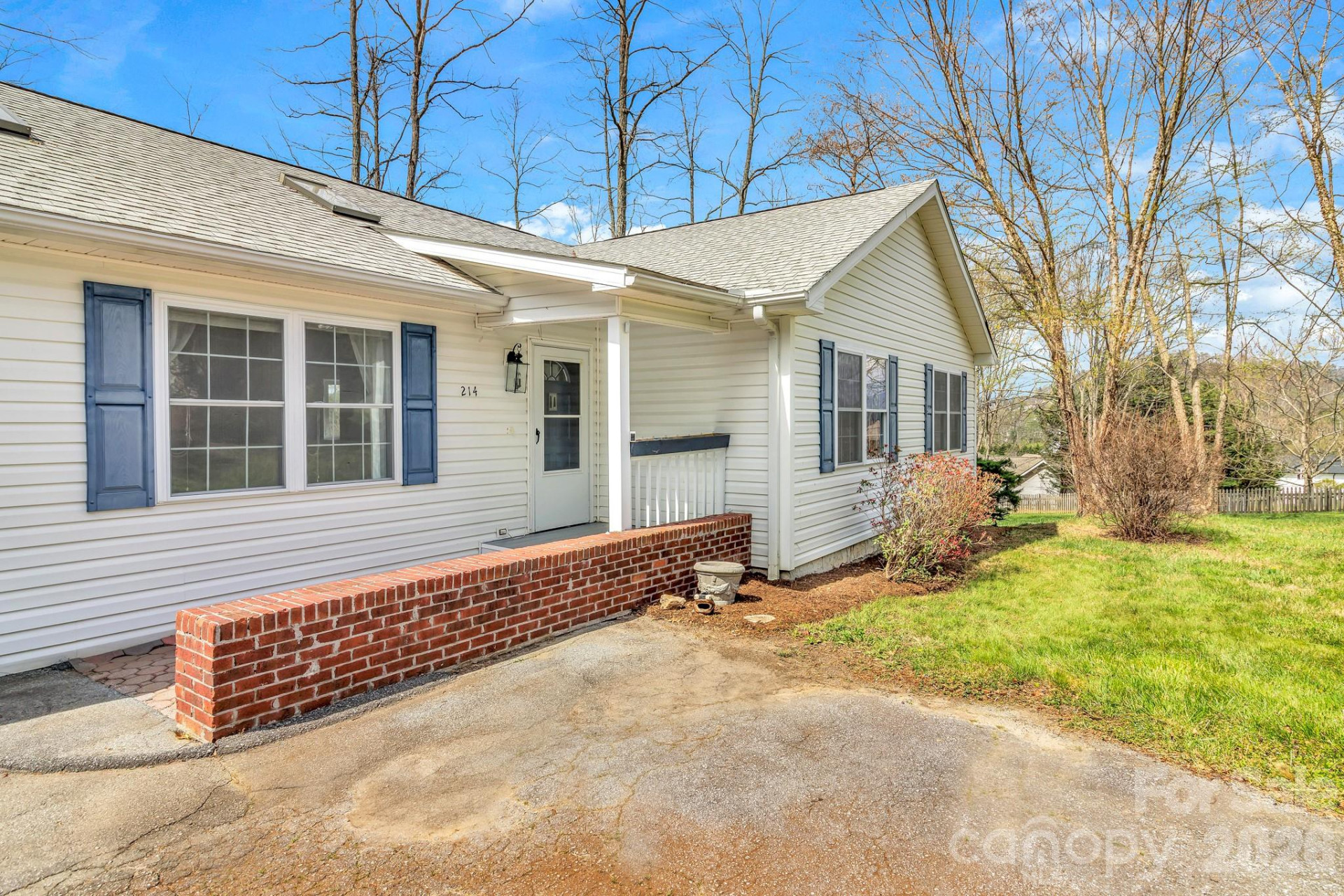 214 Lone Laurel Trail - Photo 3