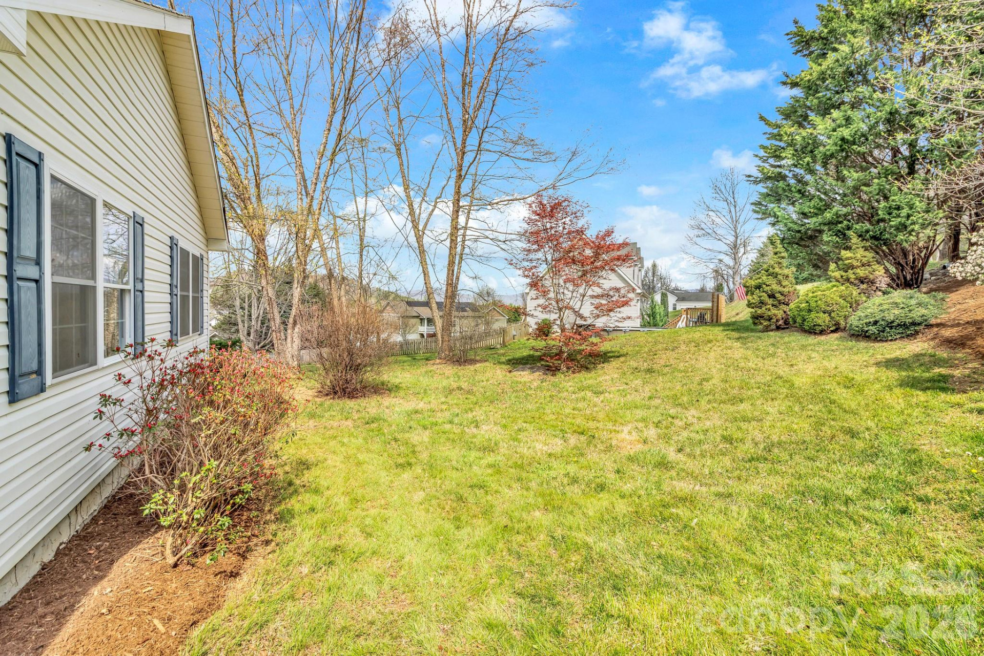 214 Lone Laurel Trail - Photo 4