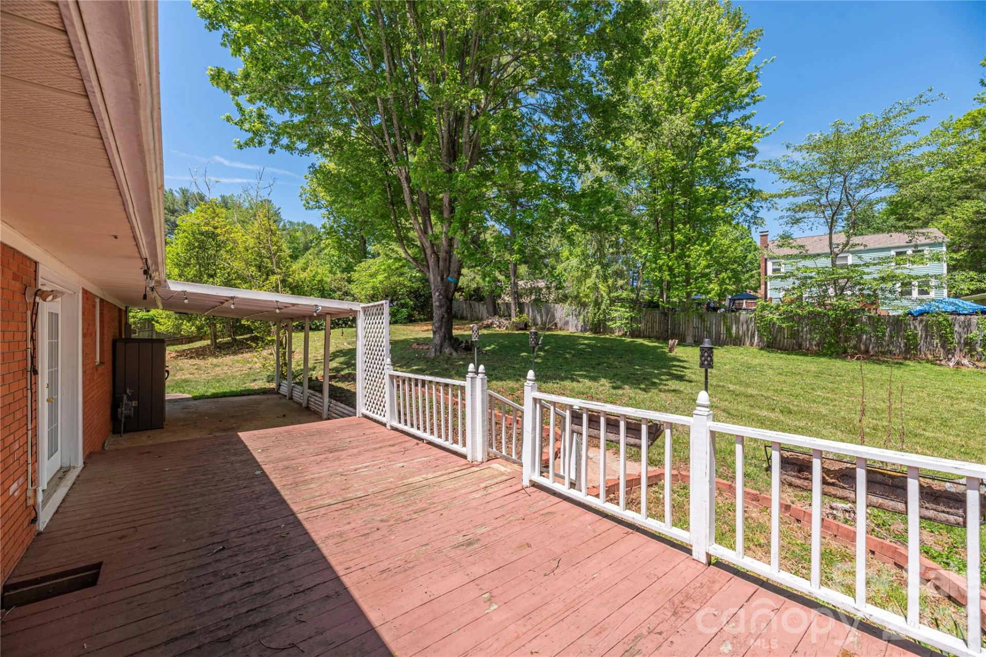 7 Crestview Court - Photo 9