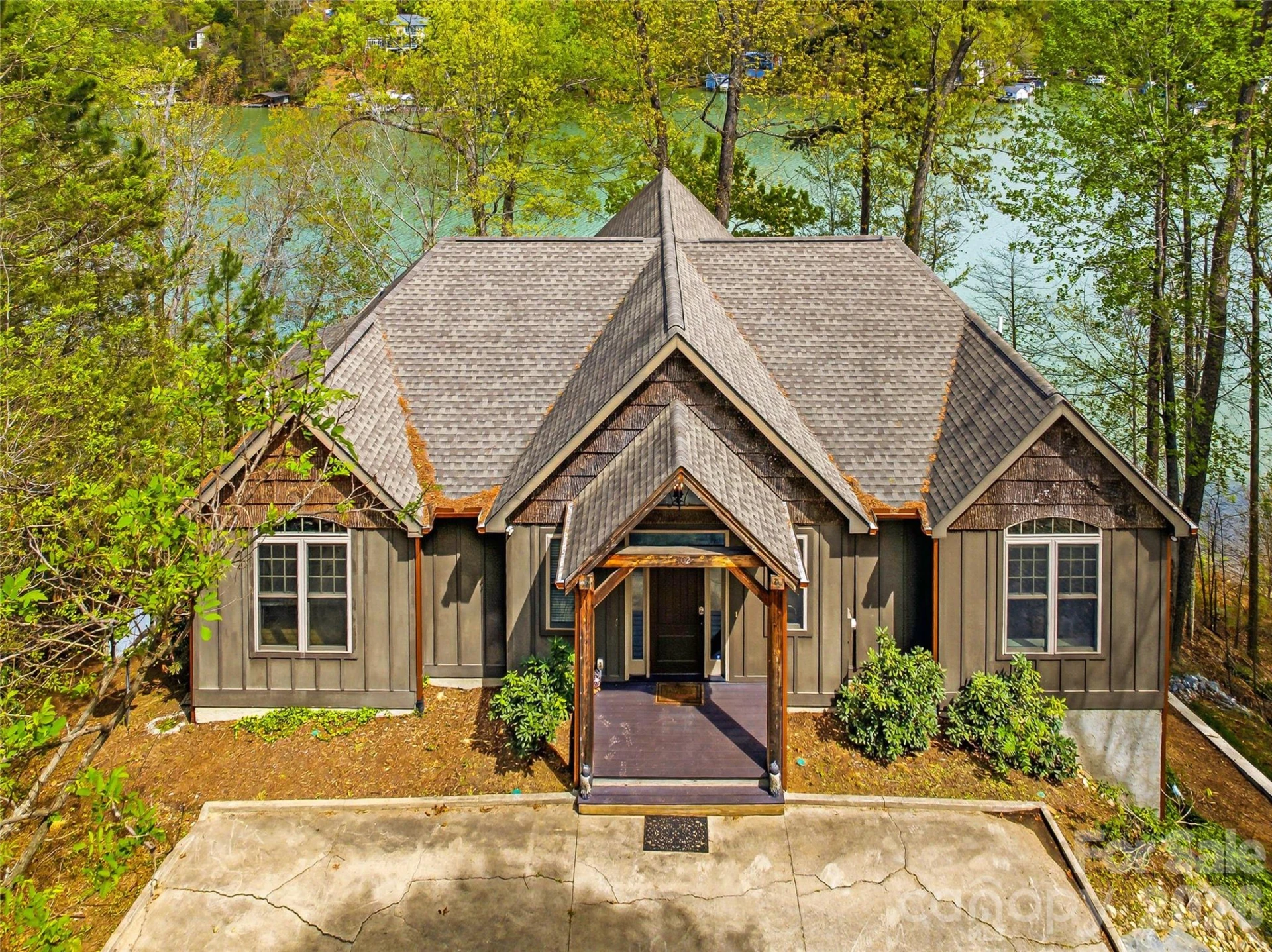 402 Holmstead Drive - Photo 2