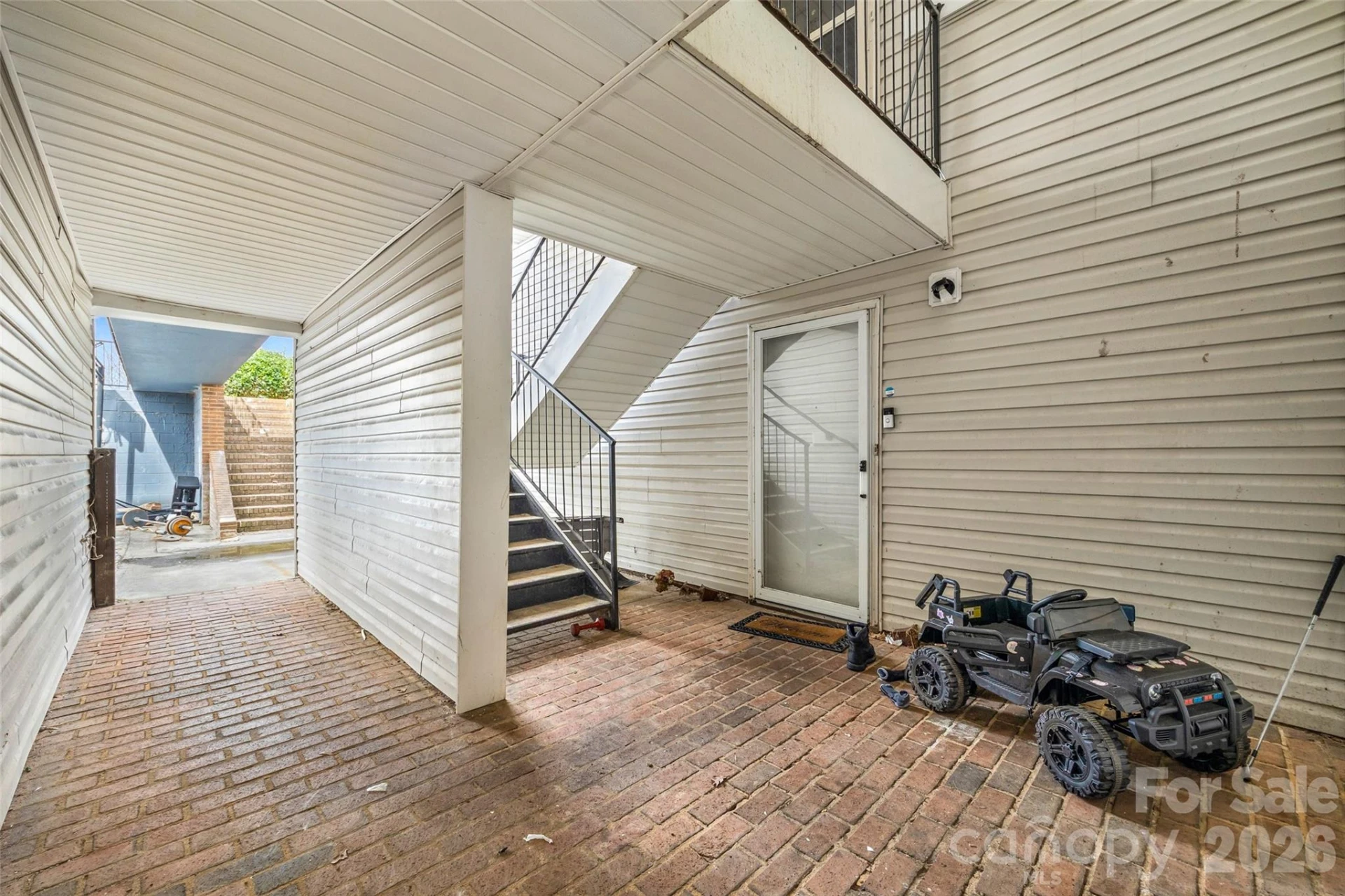 9119 Spyglass Place #9119D - Photo 20