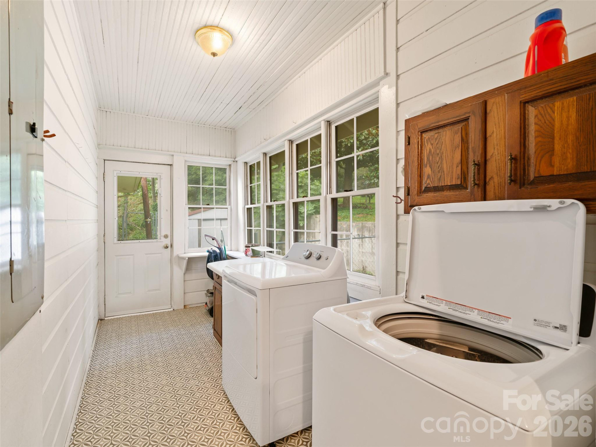 147 Walnut Avenue - Photo 16