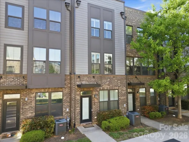 522 Music Hall Way