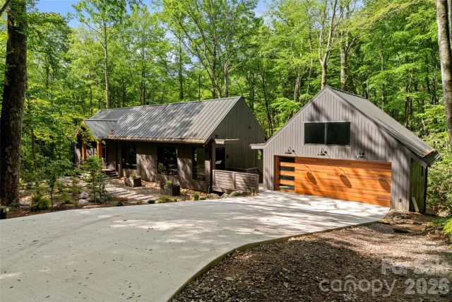 80 Hemlock Circle, Black Mountain, NC, 28711