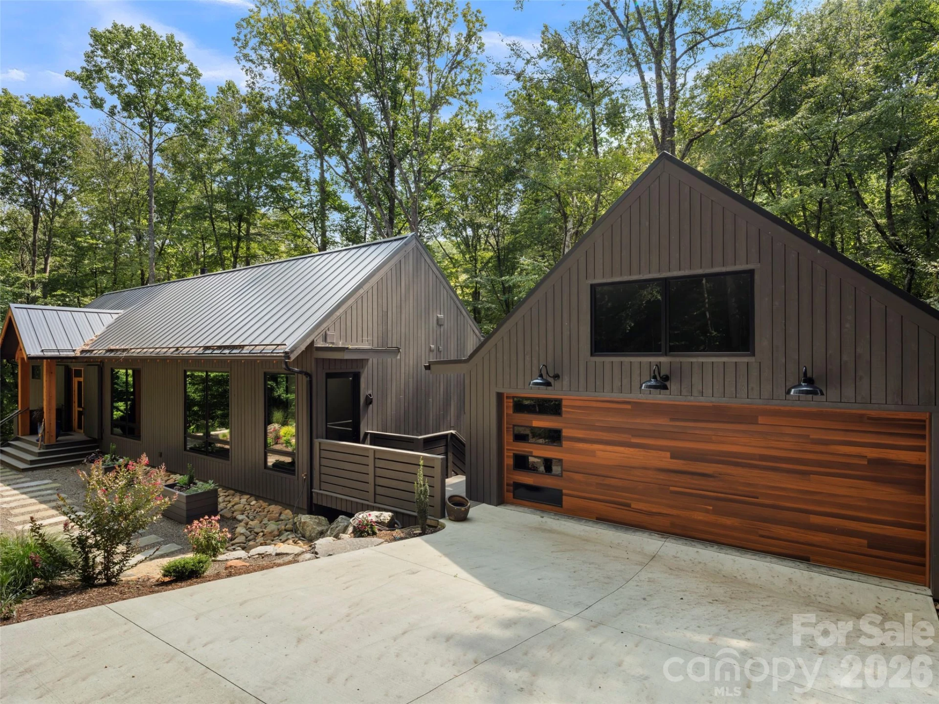 80 Hemlock Circle