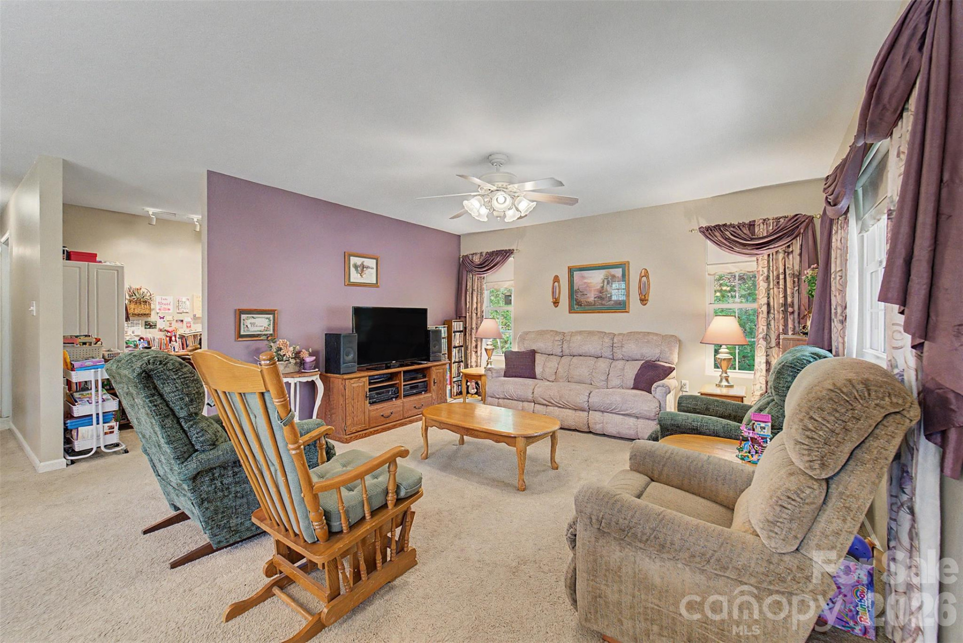 201 Windcrest Ridge - Photo 2