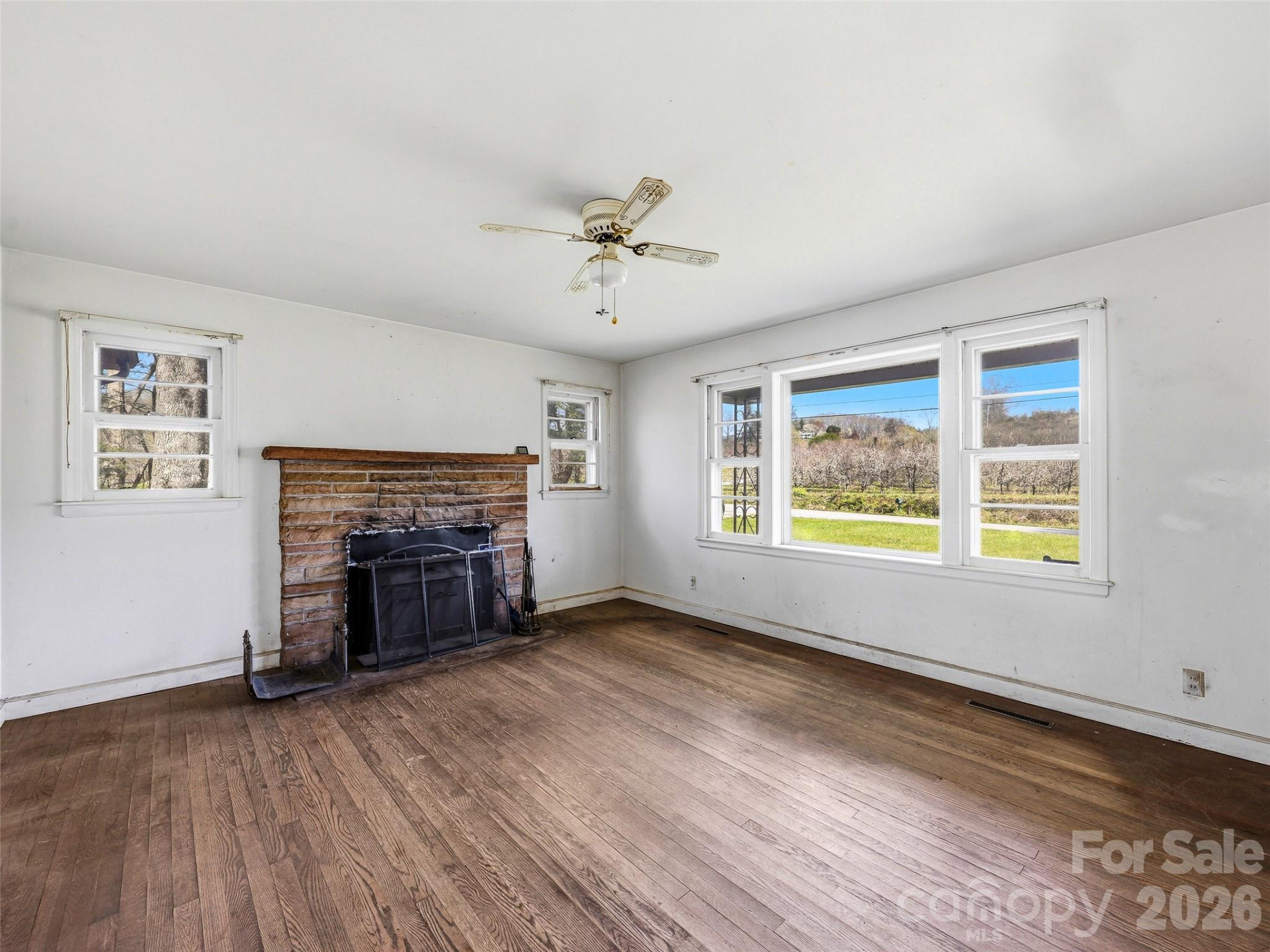 984 Pace Road - Photo 23